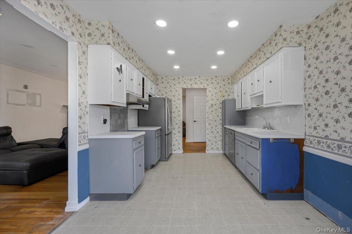 5 Central Avenue Property Photo 10
