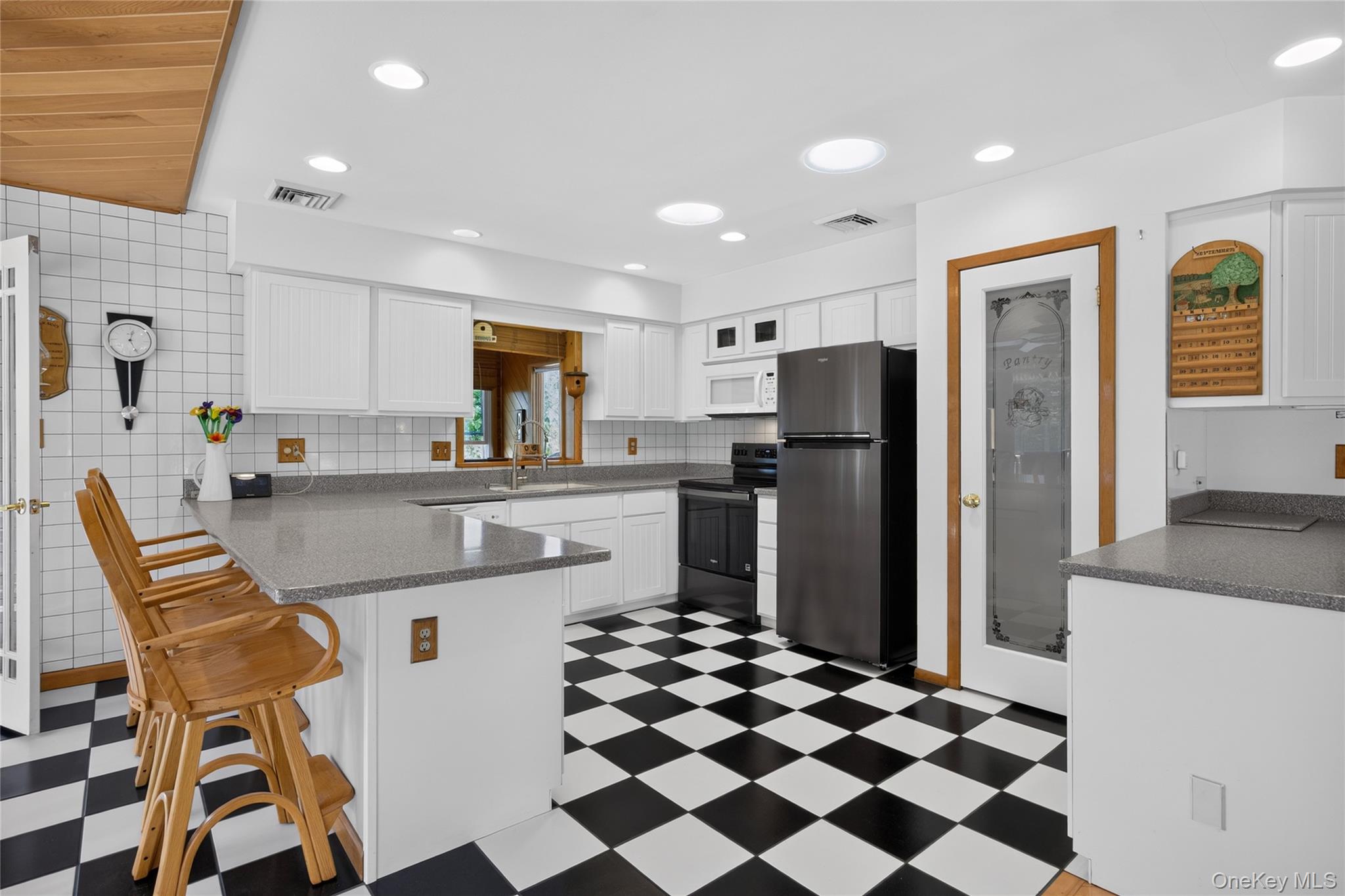 122 Dekay Road Property Photo 13