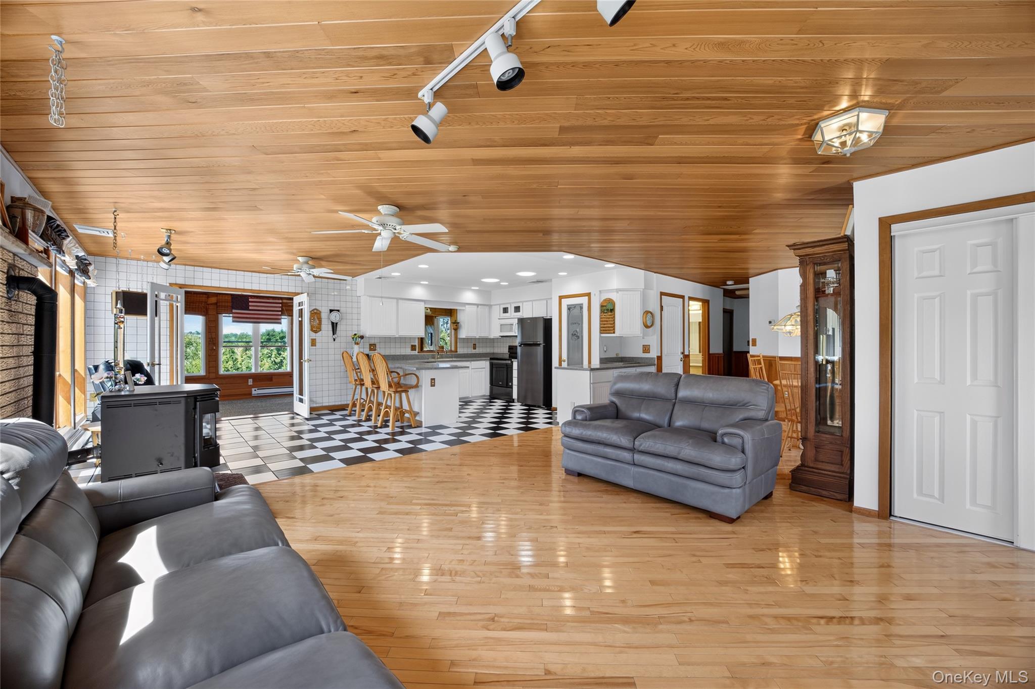 122 Dekay Road Property Photo 18