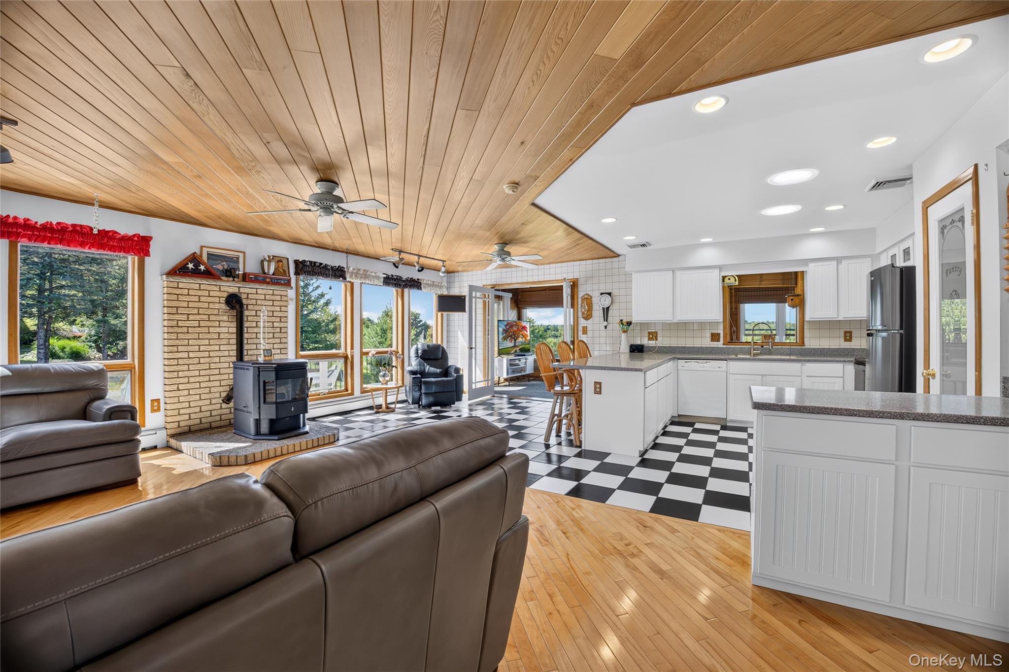 122 Dekay Road Property Photo 23