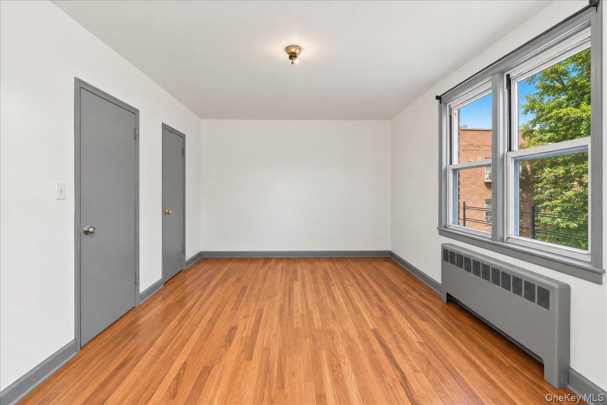 150 Ravine Avenue 3b Property Photo 6