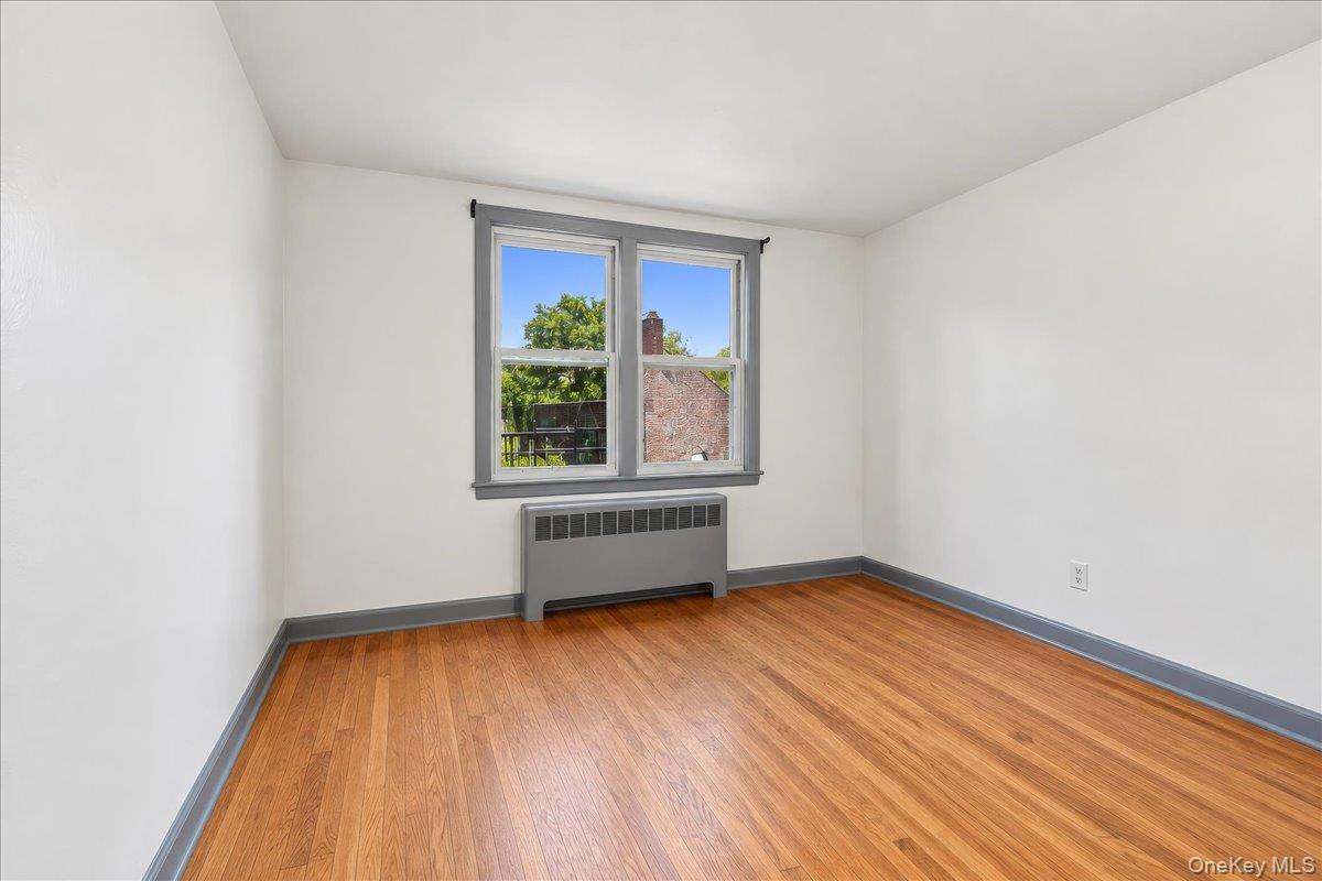 150 Ravine Avenue 3b Property Photo 9