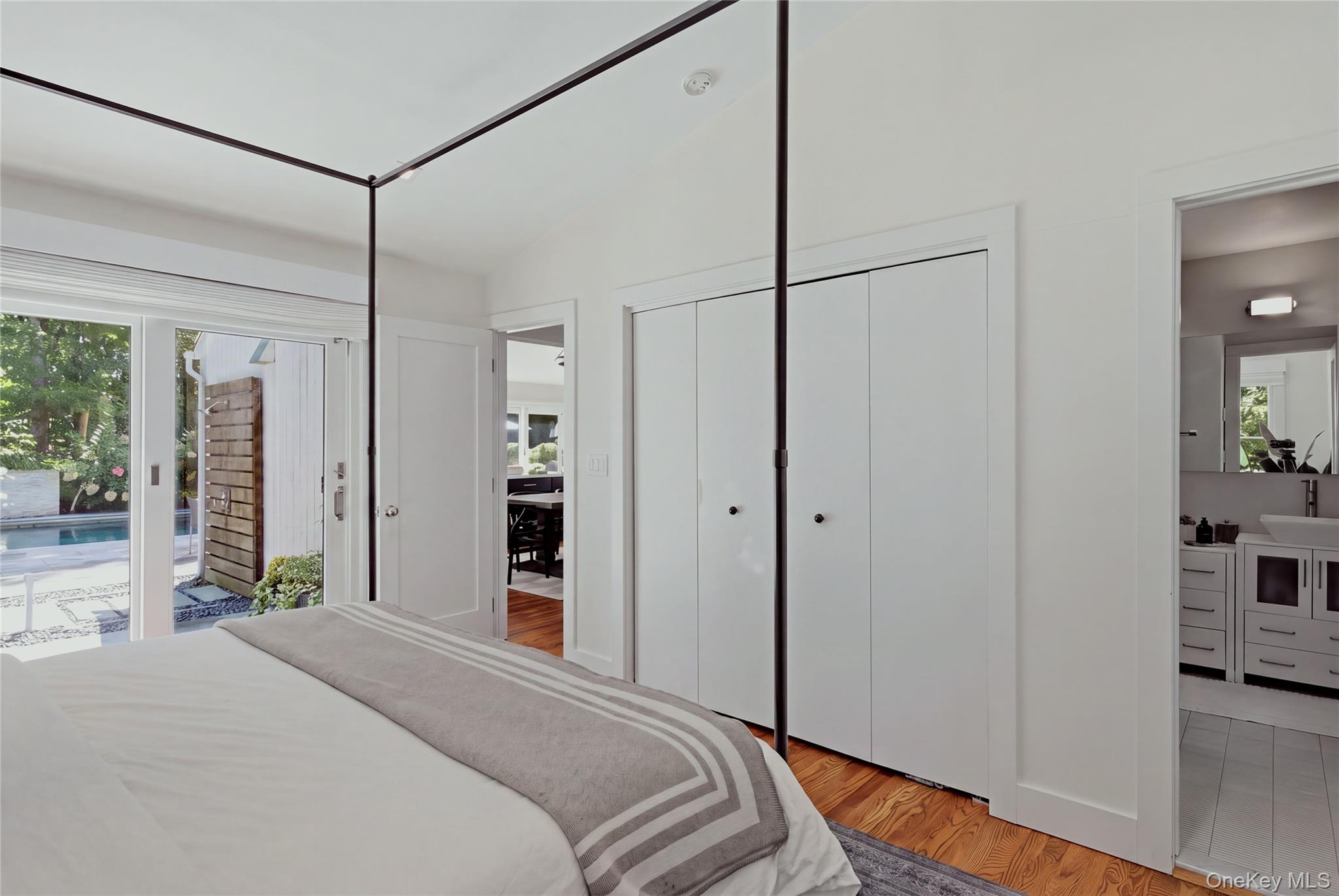12 Surrey Court Property Photo 12
