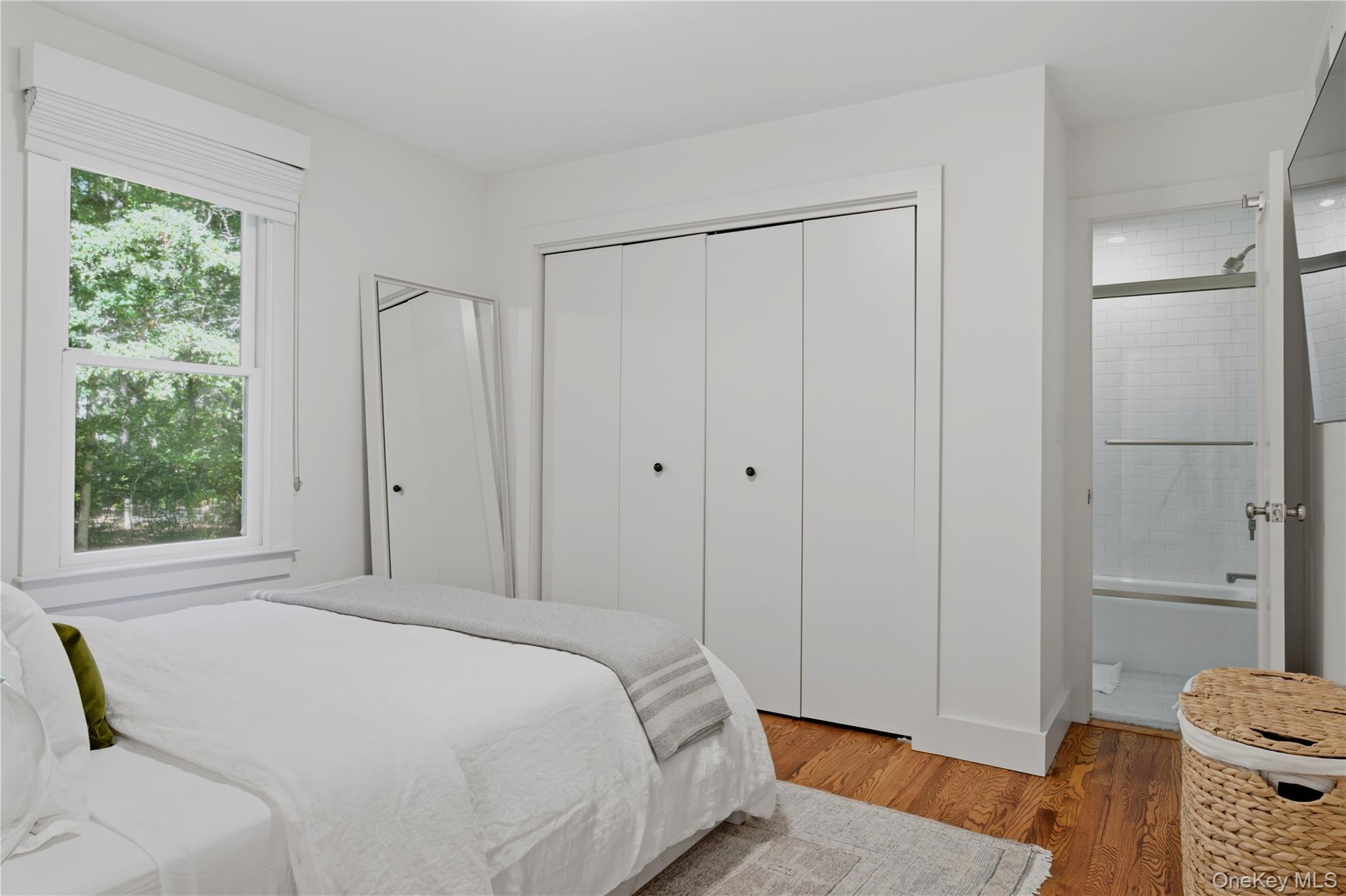 12 Surrey Court Property Photo 16
