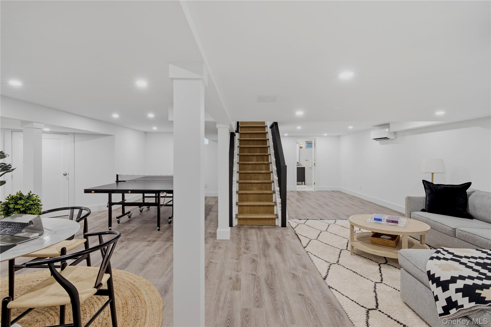 12 Surrey Court Property Photo 17