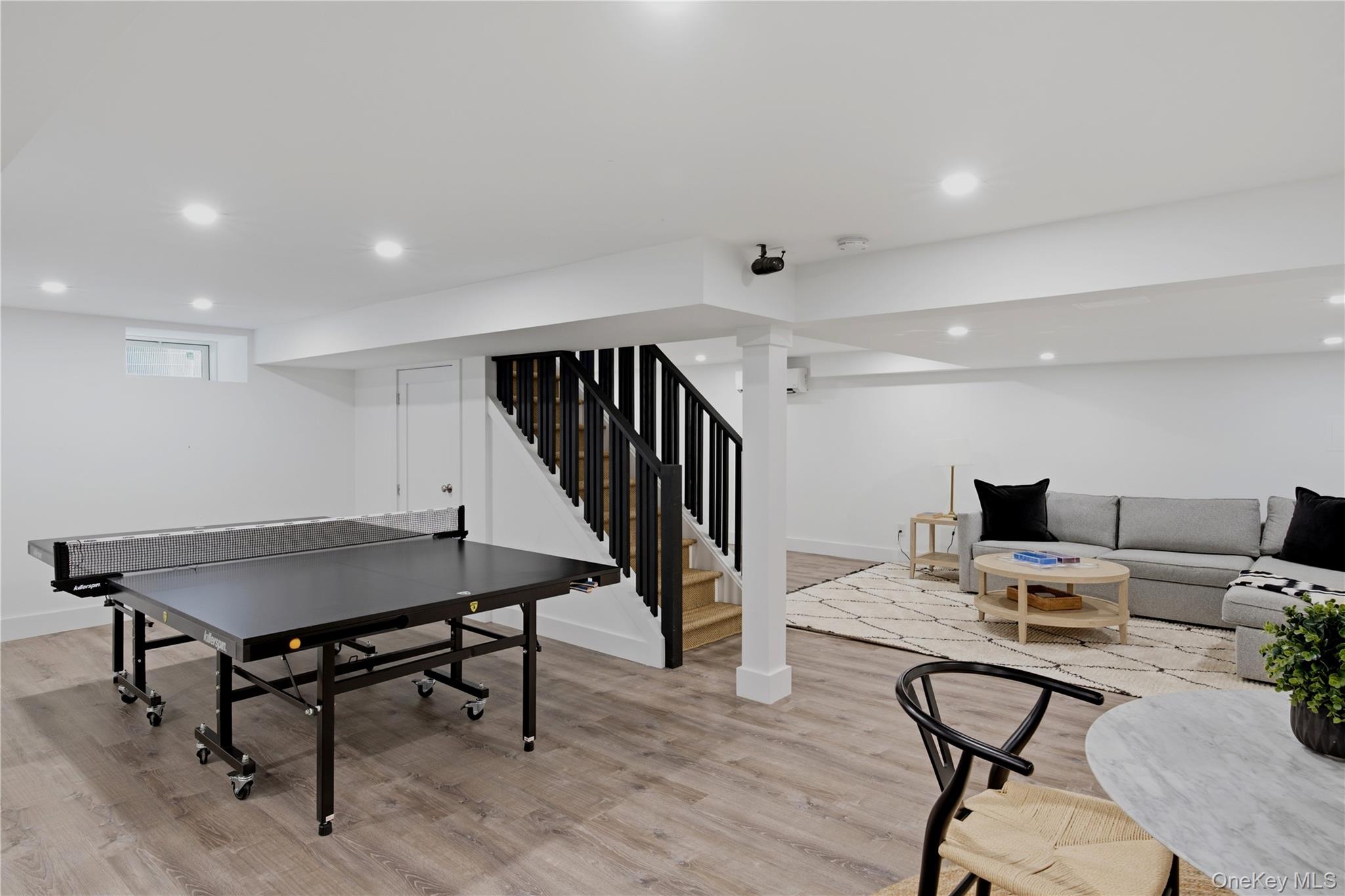 12 Surrey Court Property Photo 19