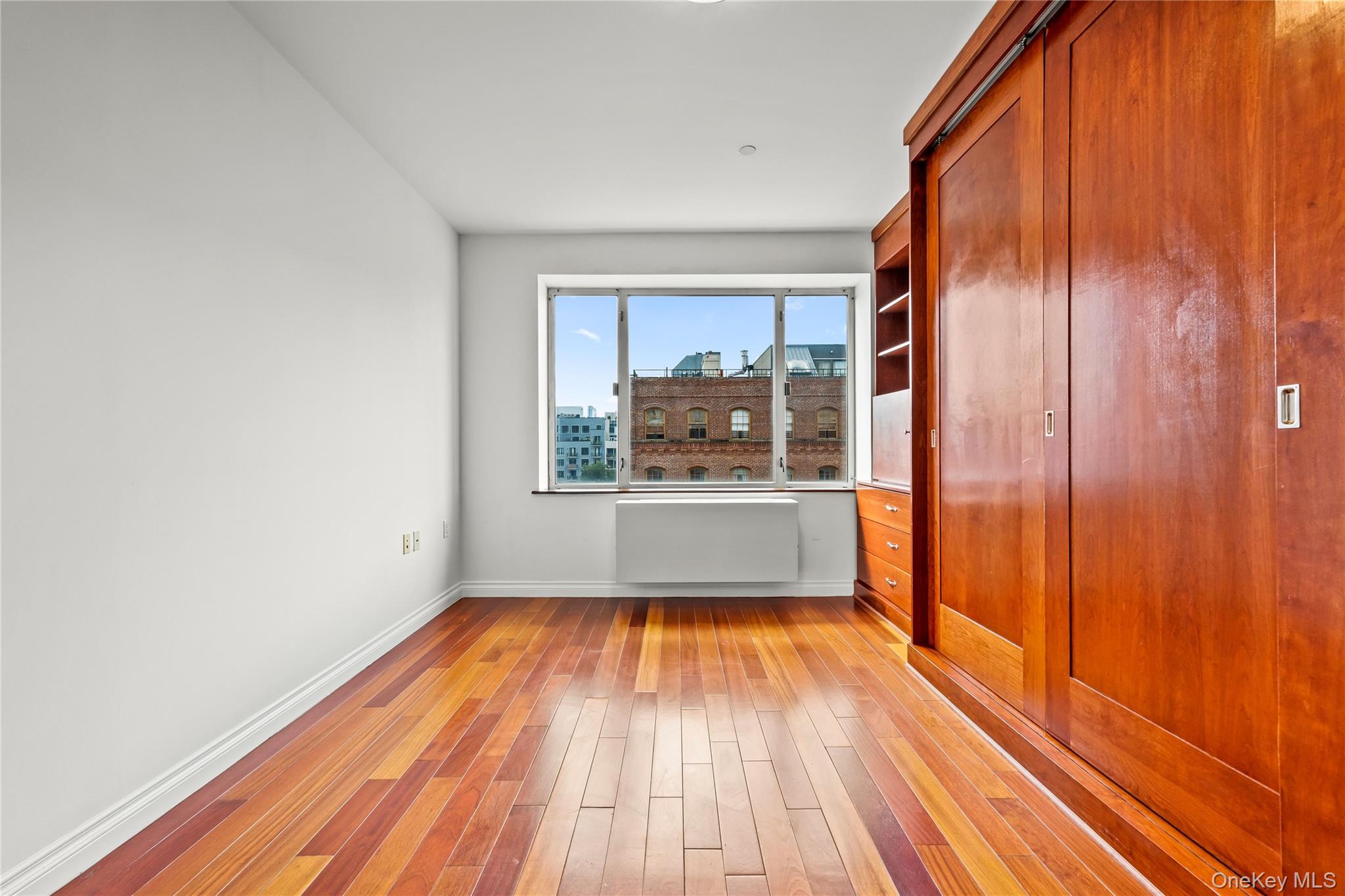 30-85 Vernon Boulevard 6e Property Photo 10
