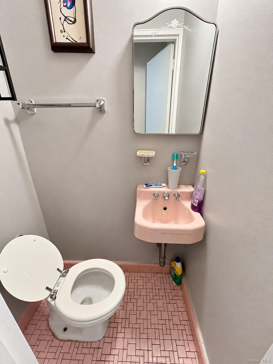 578 Remsen Avenue Property Photo 9