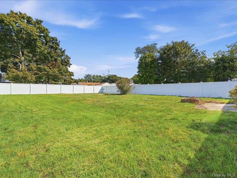 11 Hoover Lane Property Photo 22