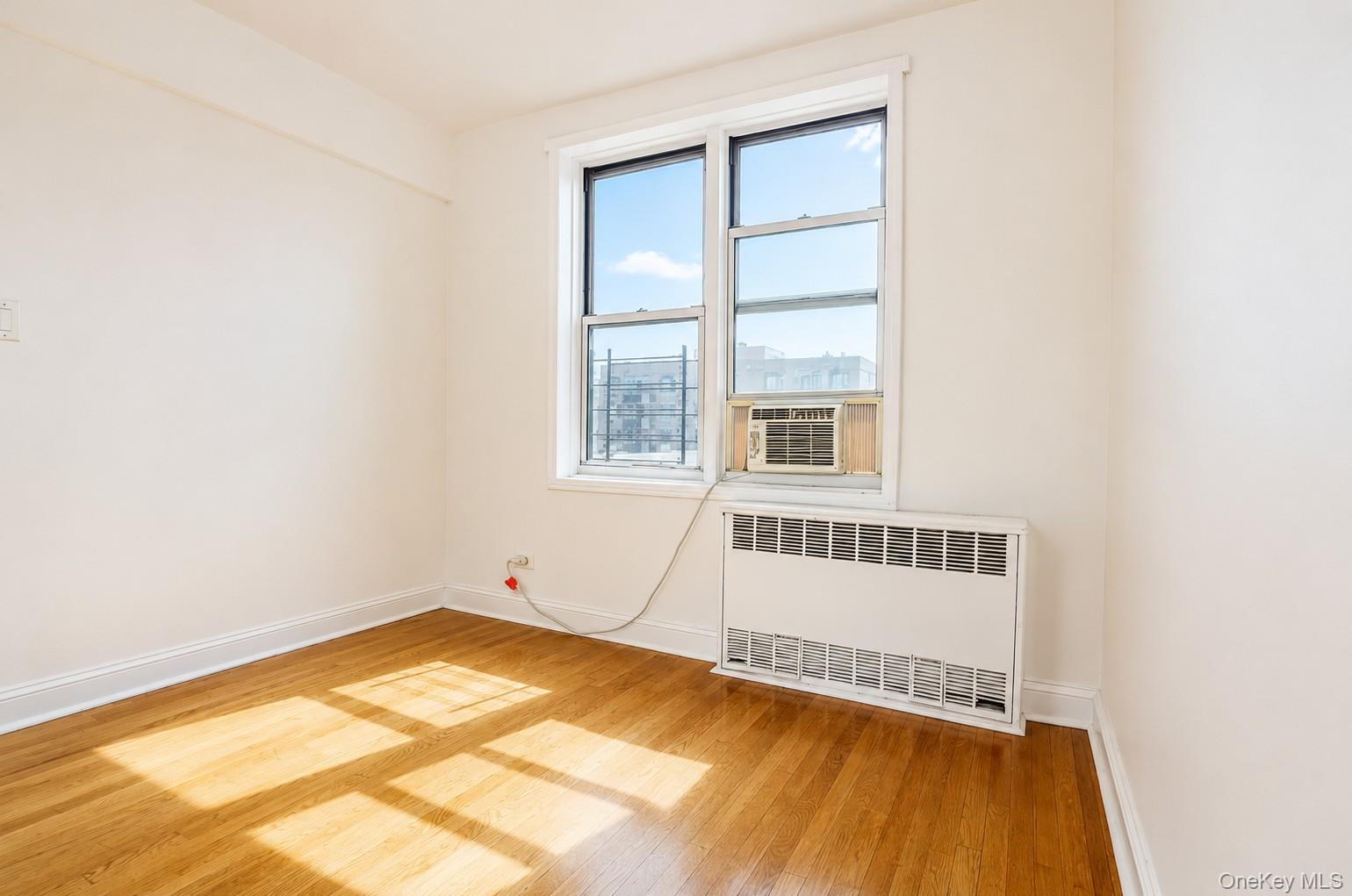 63-45 Saunders Street 3e Property Photo 4