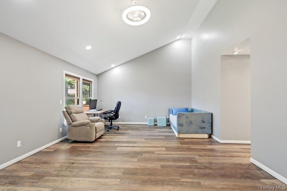 20 Hunt Court Property Photo 14