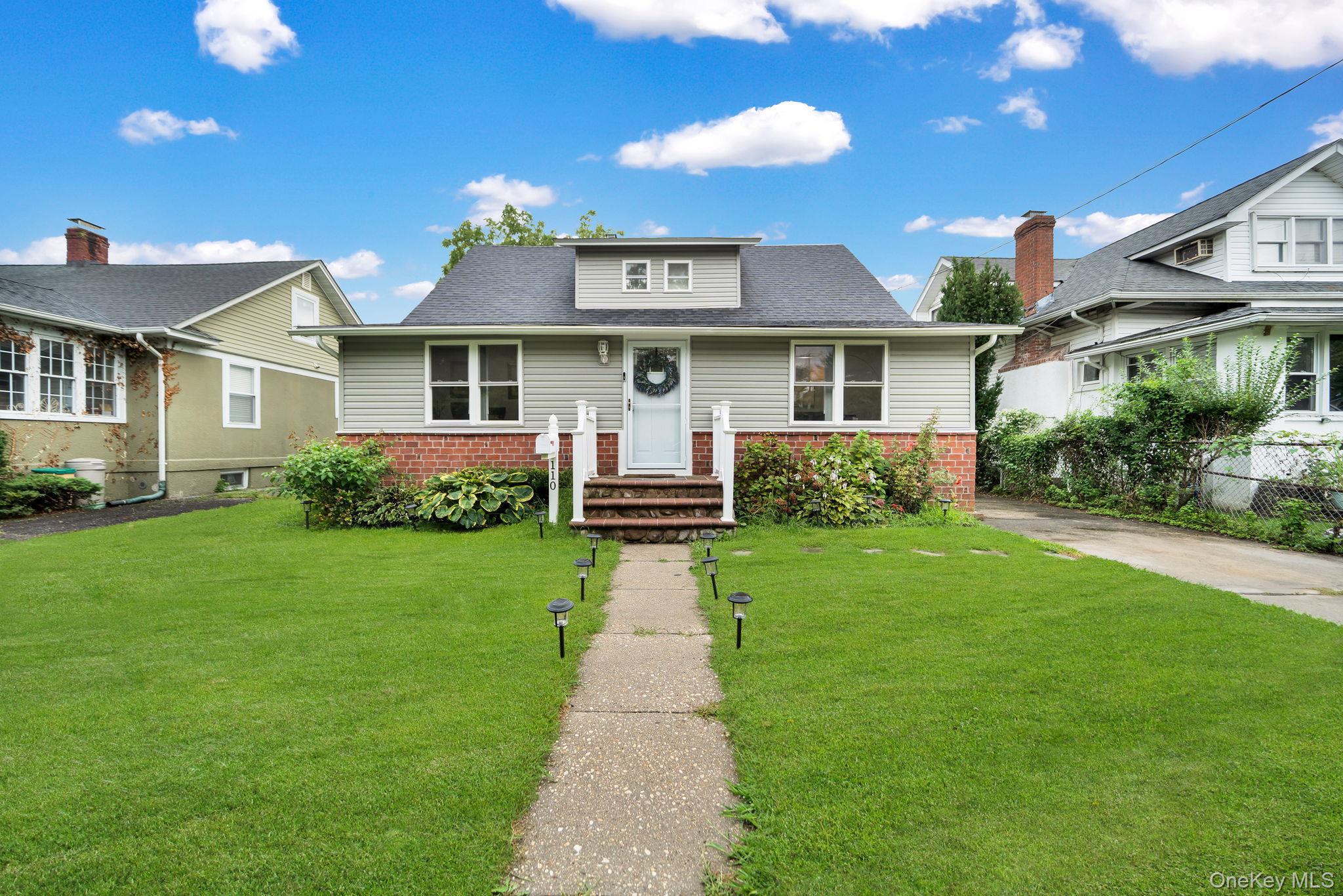 110 N Park Avenue Property Photo 1