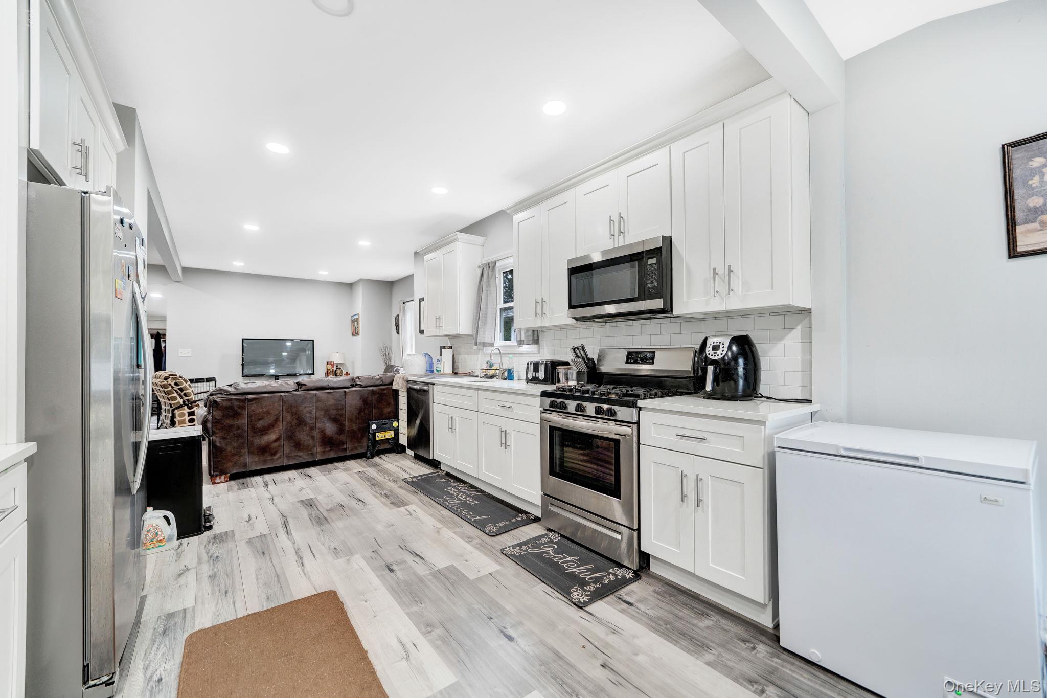 110 N Park Avenue Property Photo 13