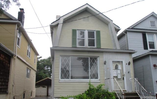 98 Marine Street Property Photo 2