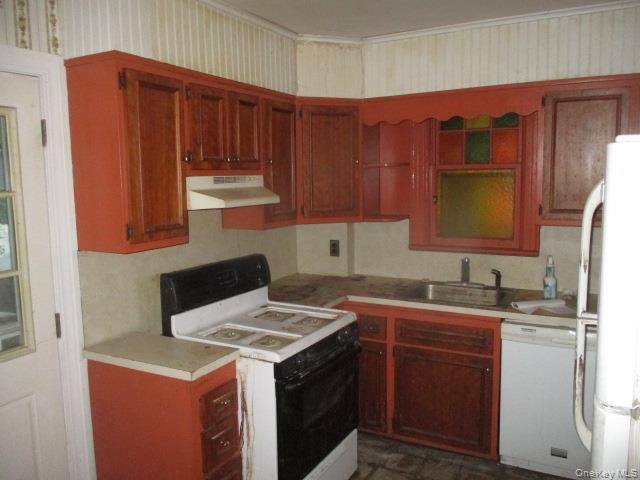98 Marine Street Property Photo 5