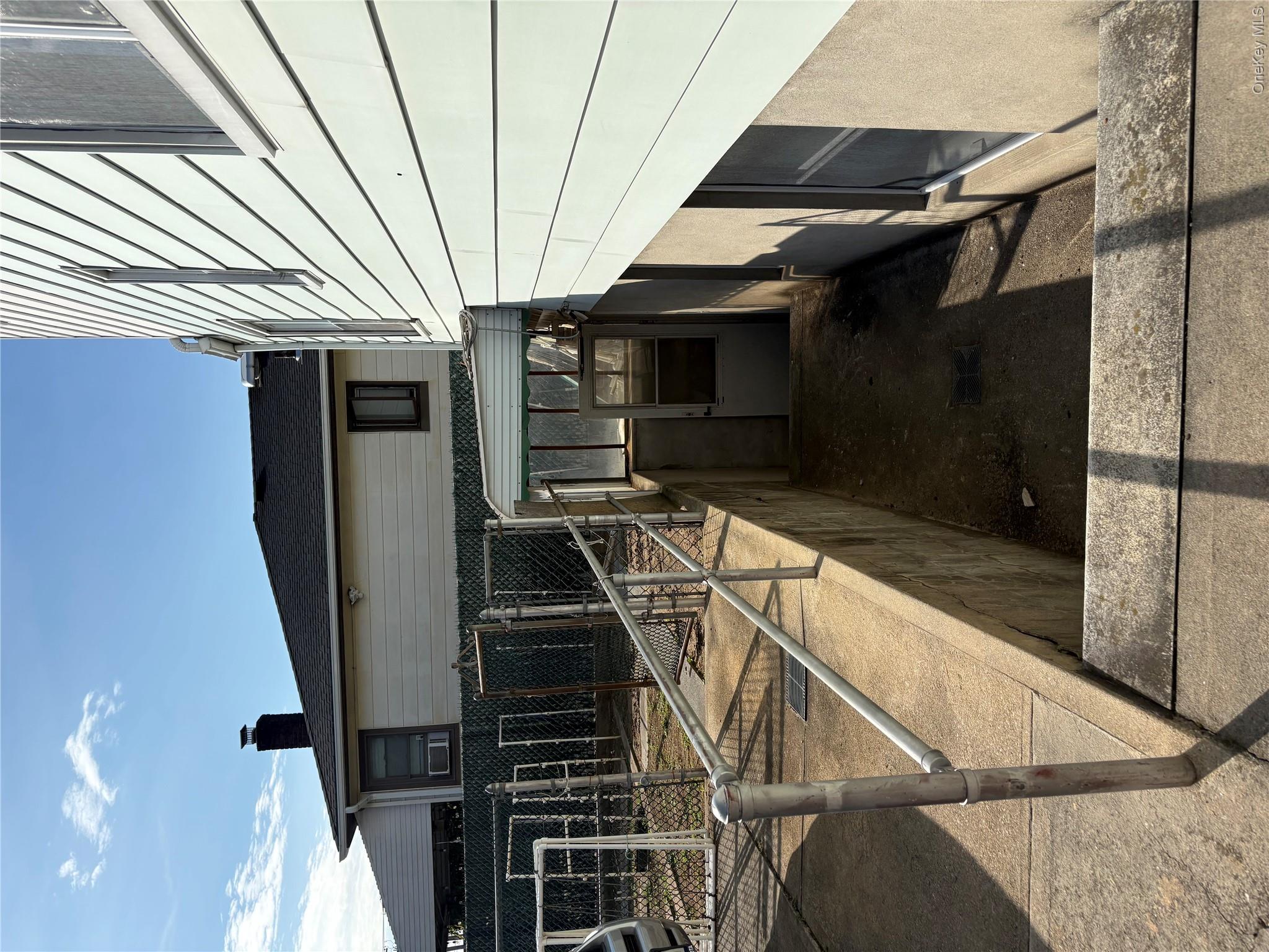 22 E Maple Street 2 Property Photo 4