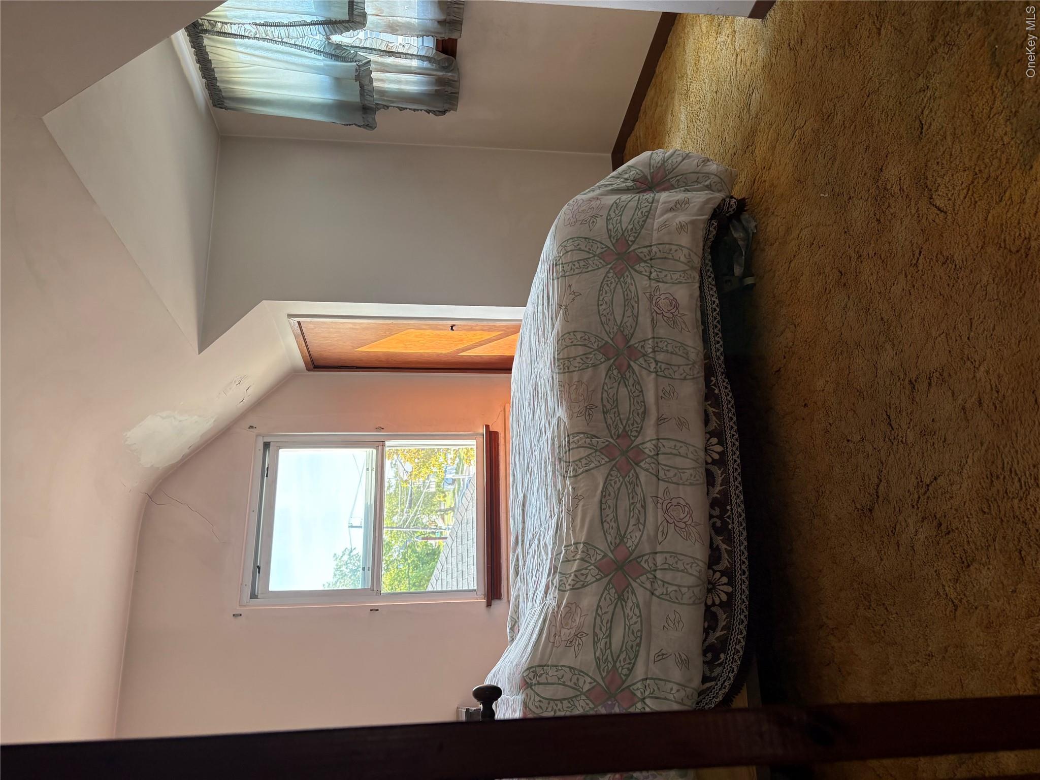 22 E Maple Street 2 Property Photo 8