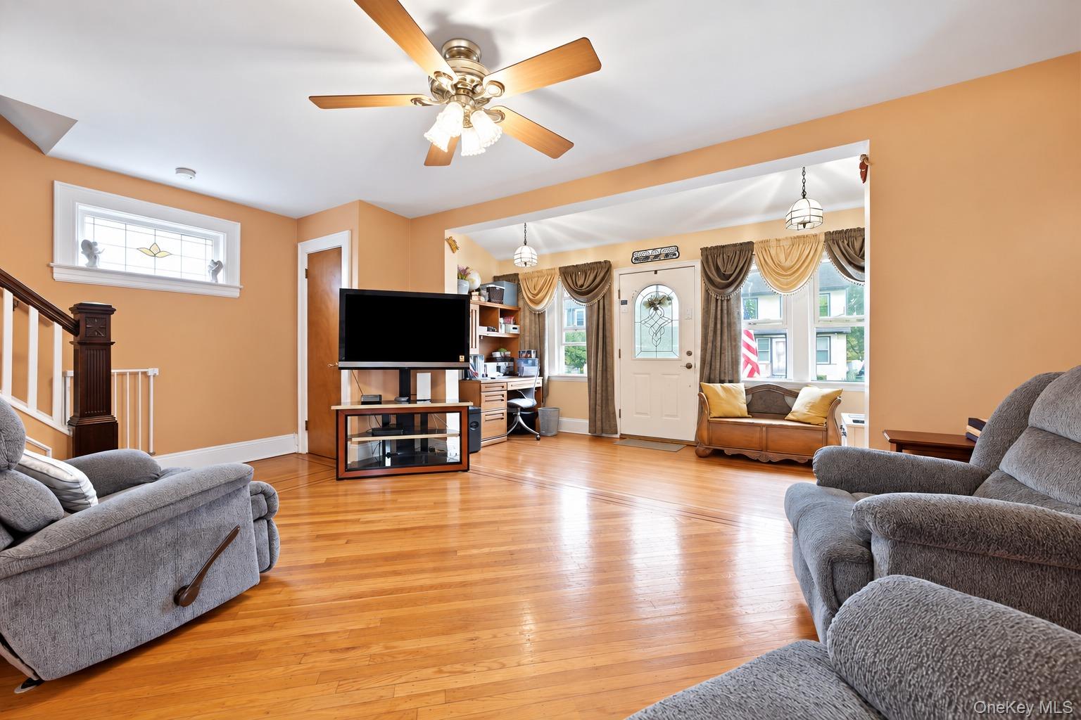 56 Elmwood Street Property Photo 7
