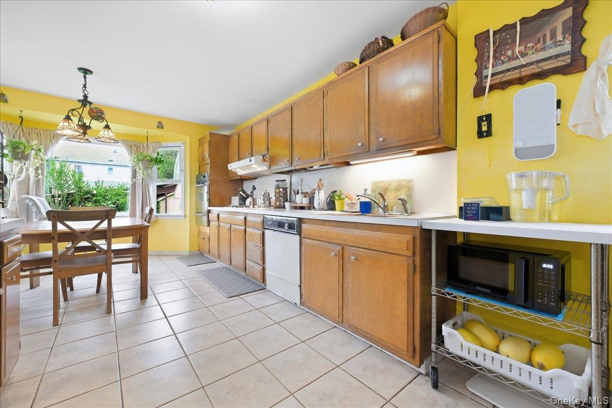 56 Elmwood Street Property Photo 12