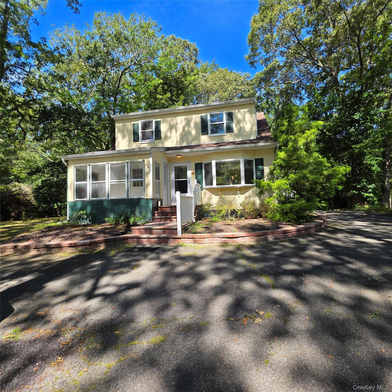 45 Christian Avenue Property Photo 1