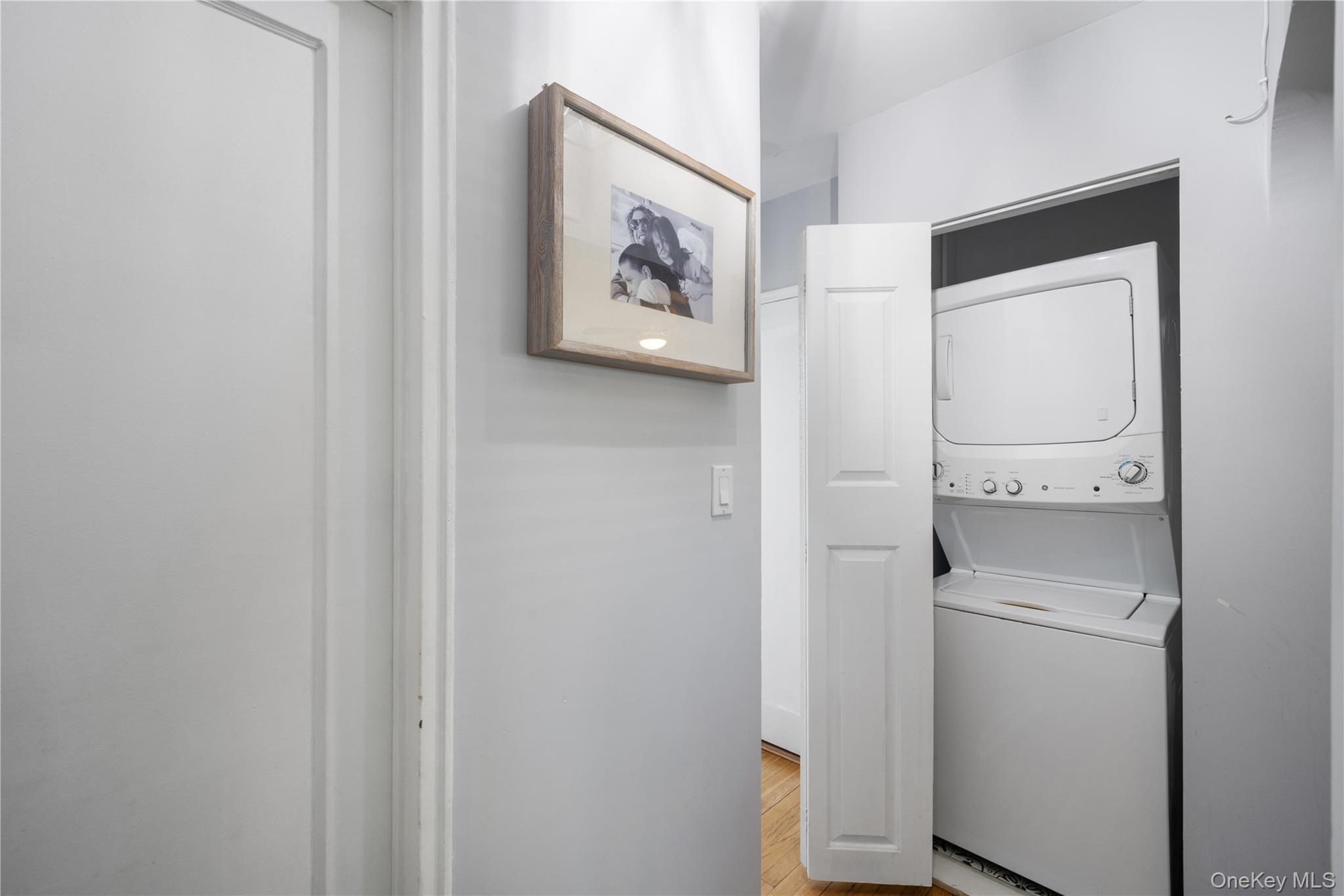 247-48 77th Crescent Lower Property Photo 14