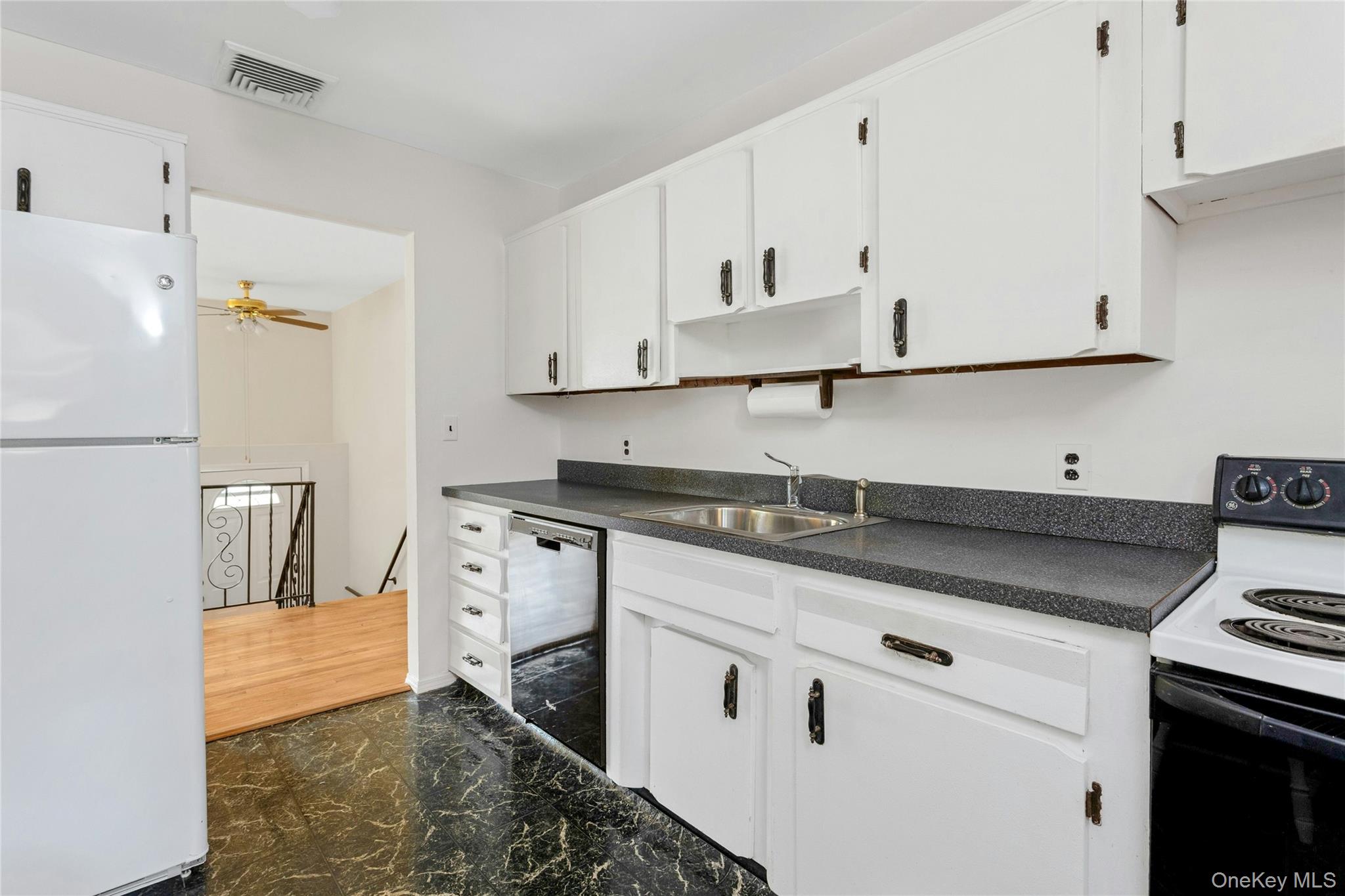 2743 Springhurst Street Property Photo 23