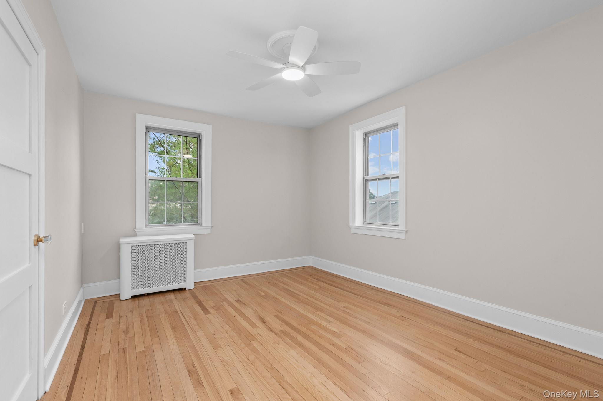 208 Centre Ave 4-b Property Photo 12