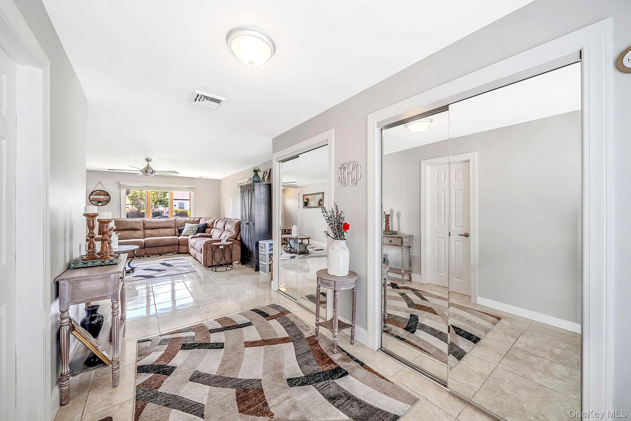 525 Secatogue Avenue Property Photo 15