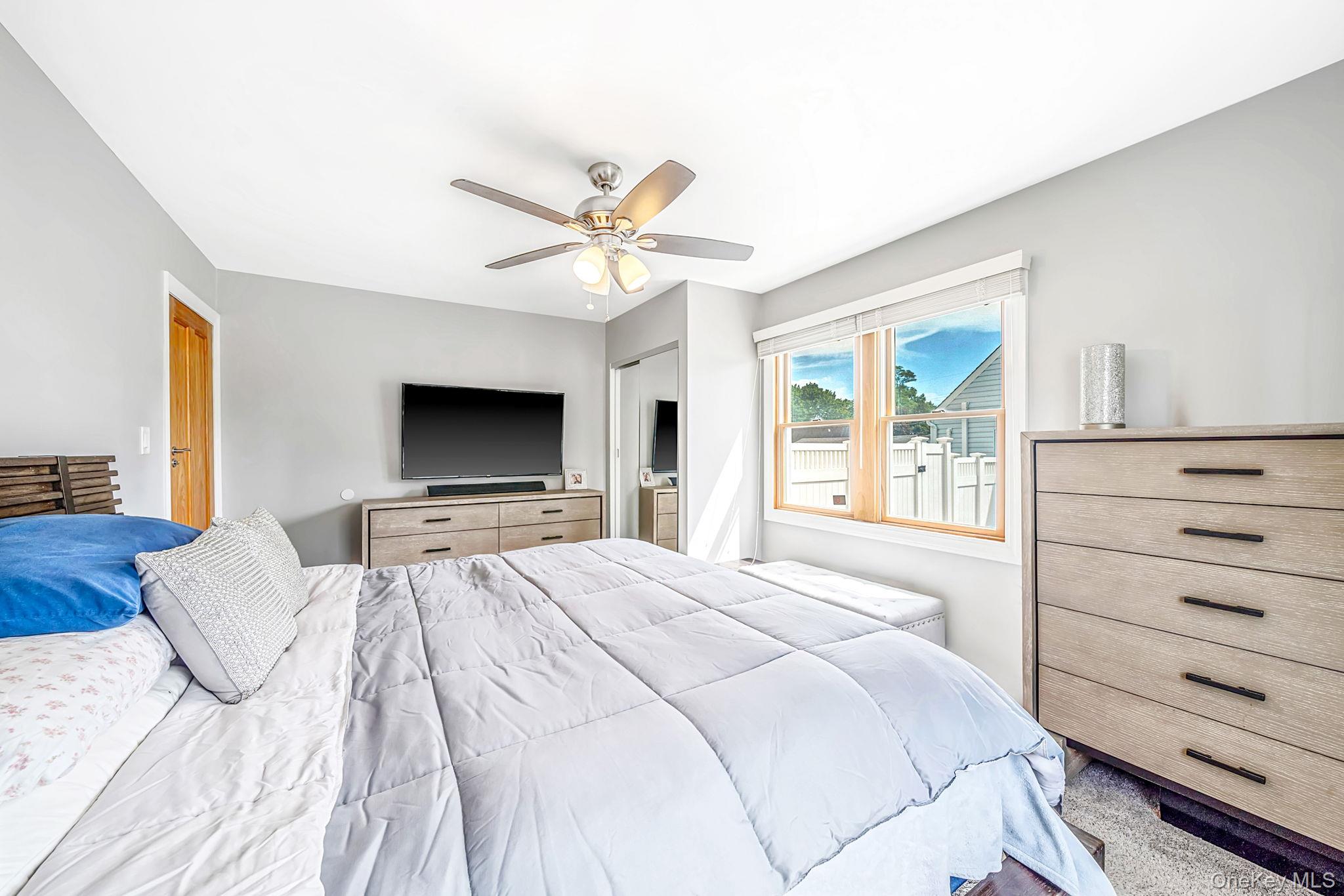 525 Secatogue Avenue Property Photo 17