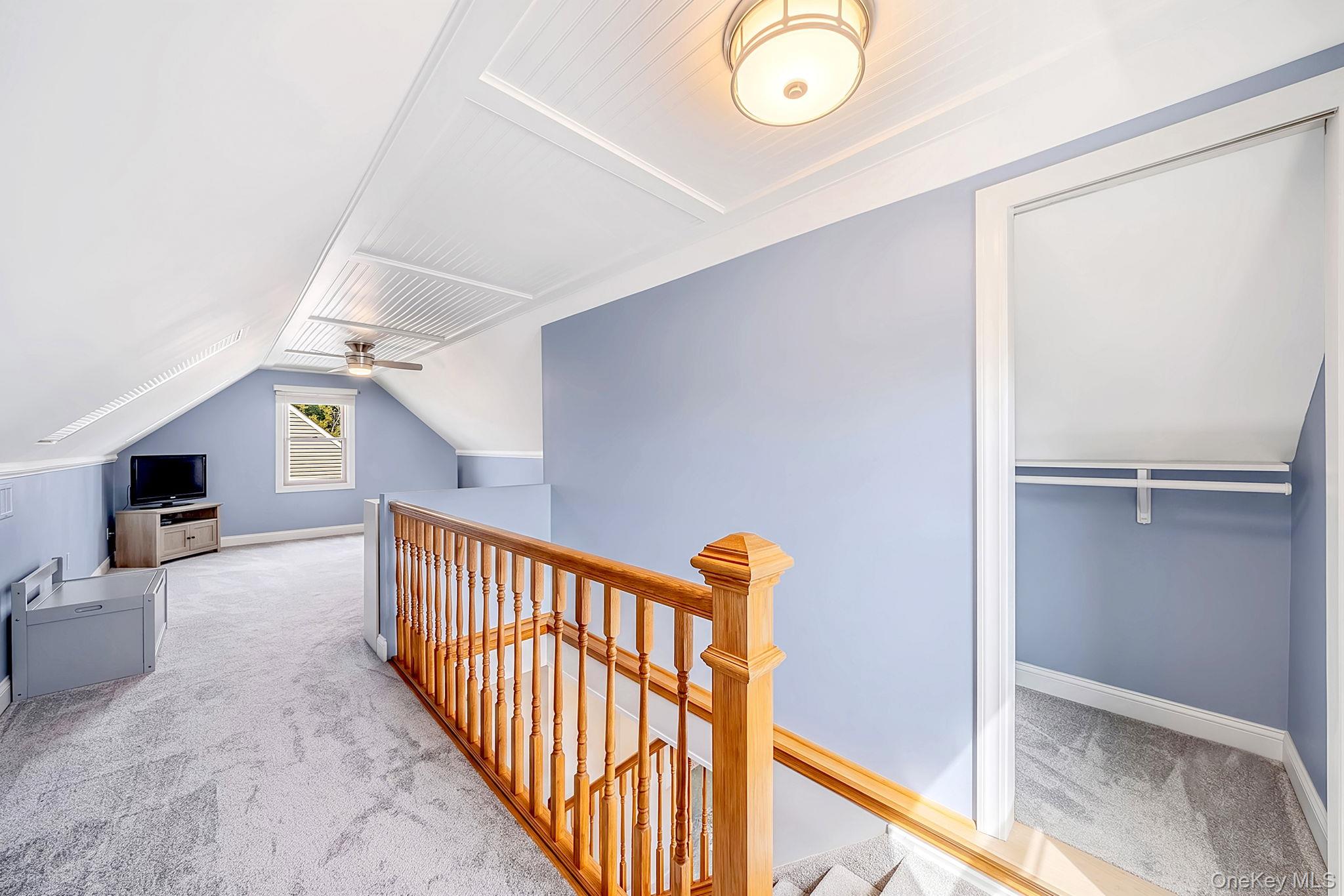 525 Secatogue Avenue Property Photo 19