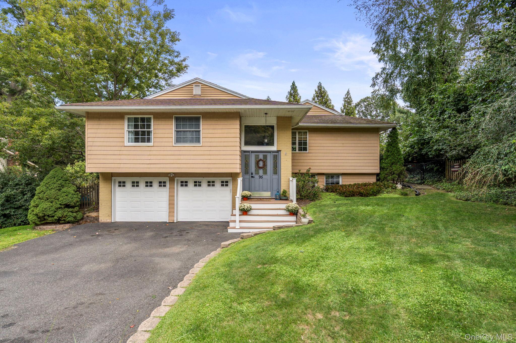 95 Patchogue Drive Property Photo 1