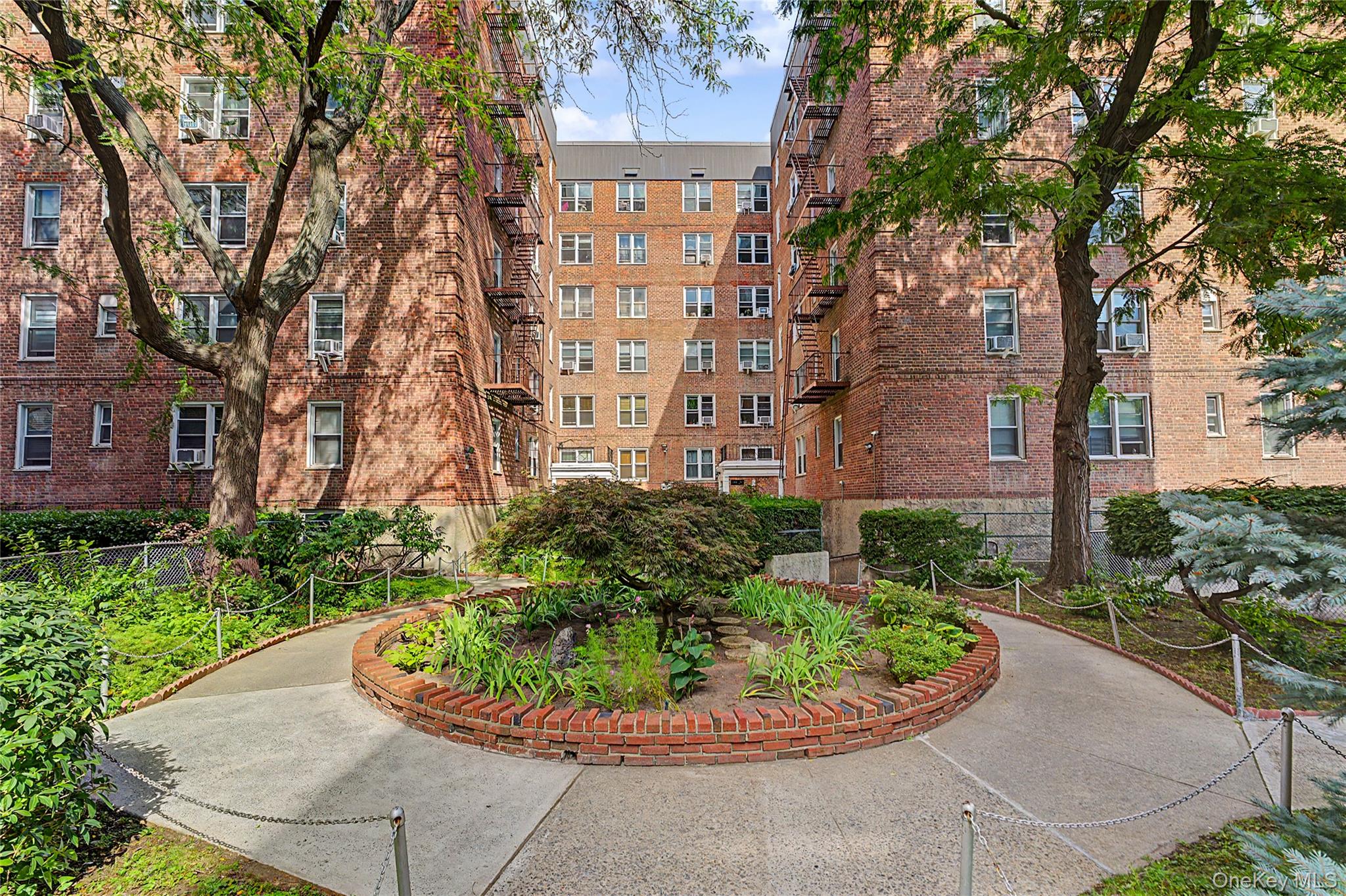 144-45 Sanford Avenue 5F Property Photo 1