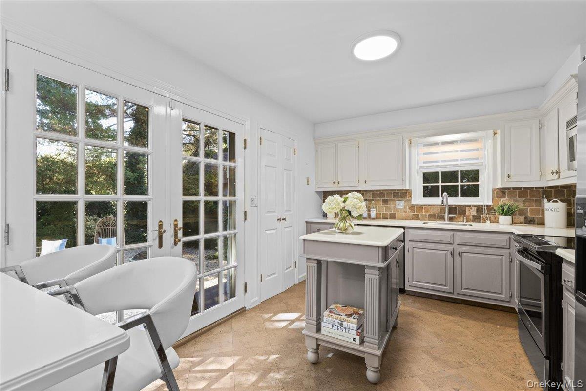 9 Oakwood Avenue Property Photo 14