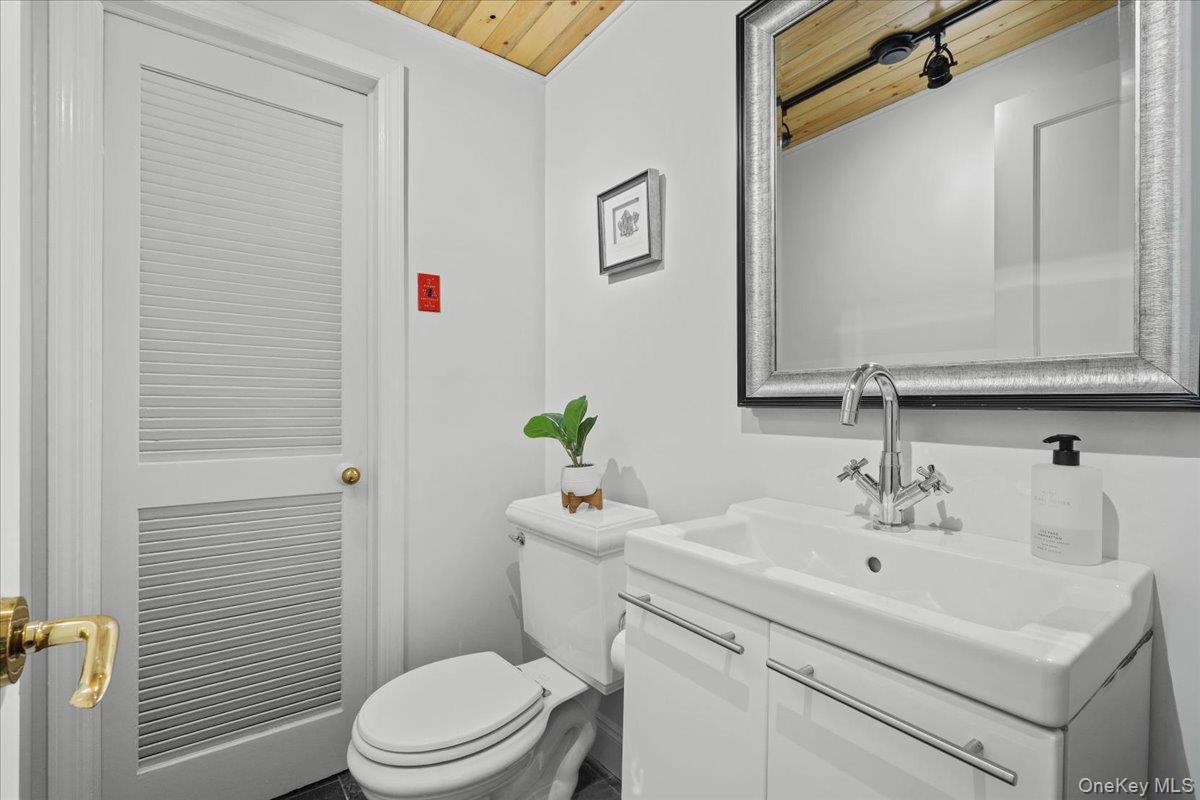 9 Oakwood Avenue Property Photo 17