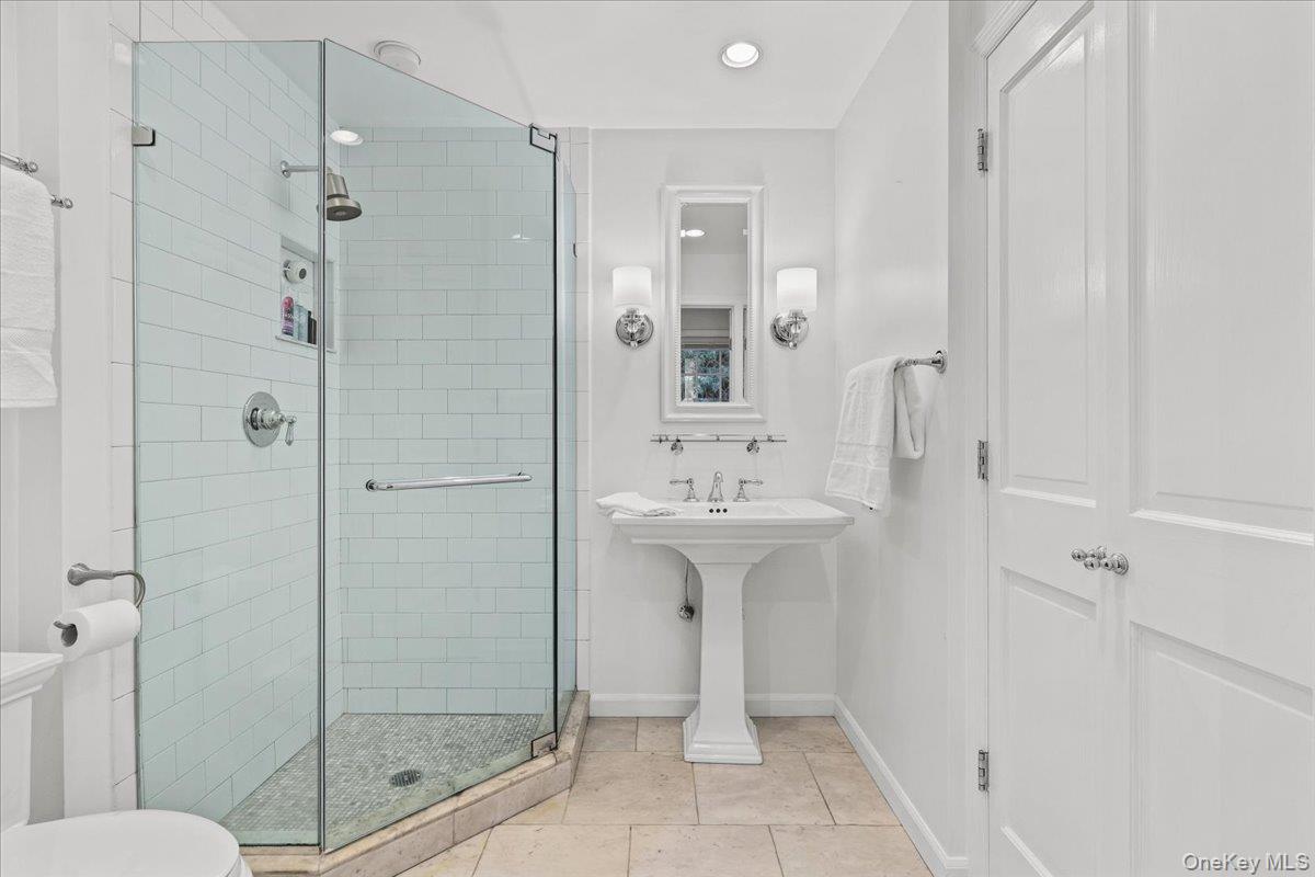 9 Oakwood Avenue Property Photo 21