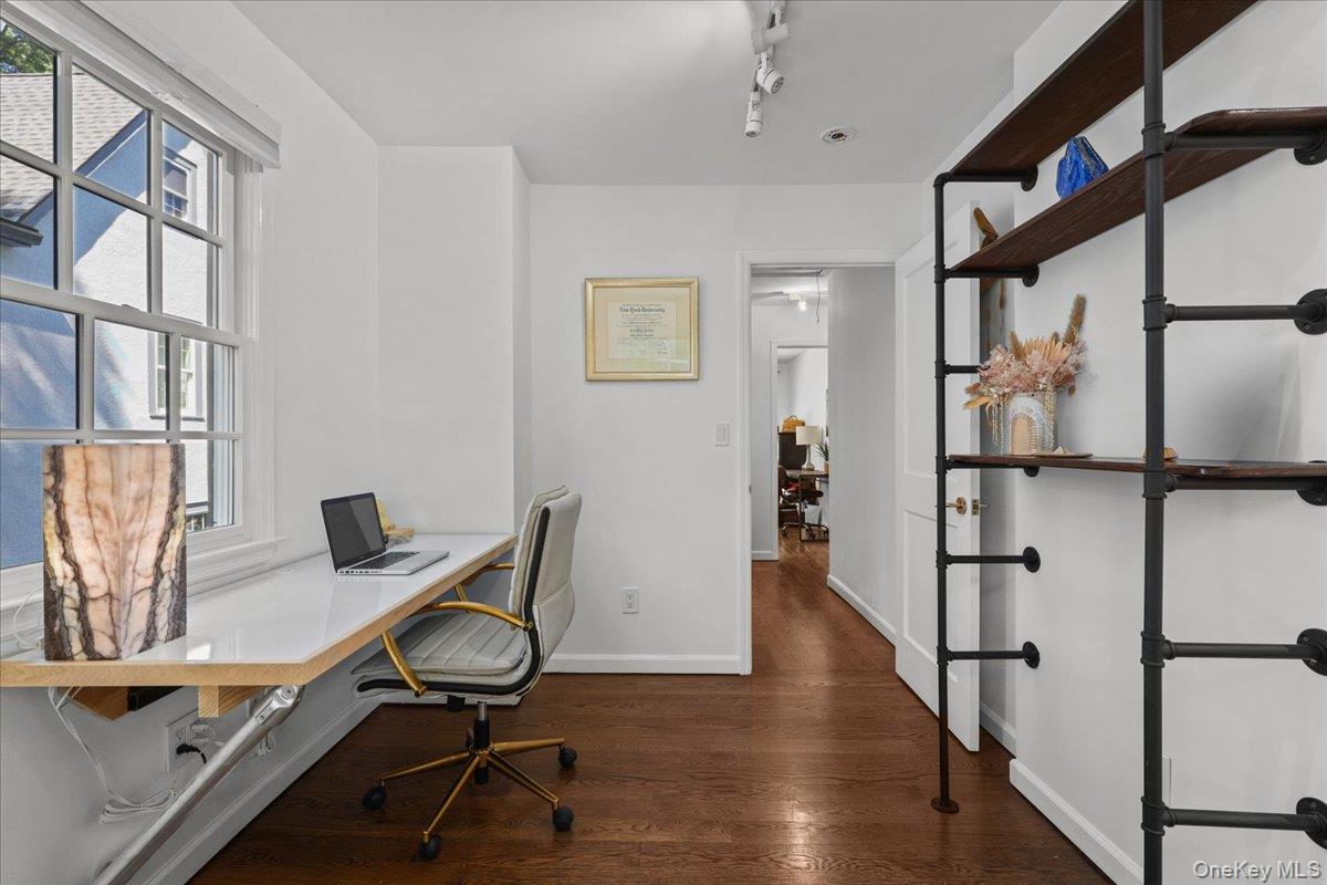 9 Oakwood Avenue Property Photo 22