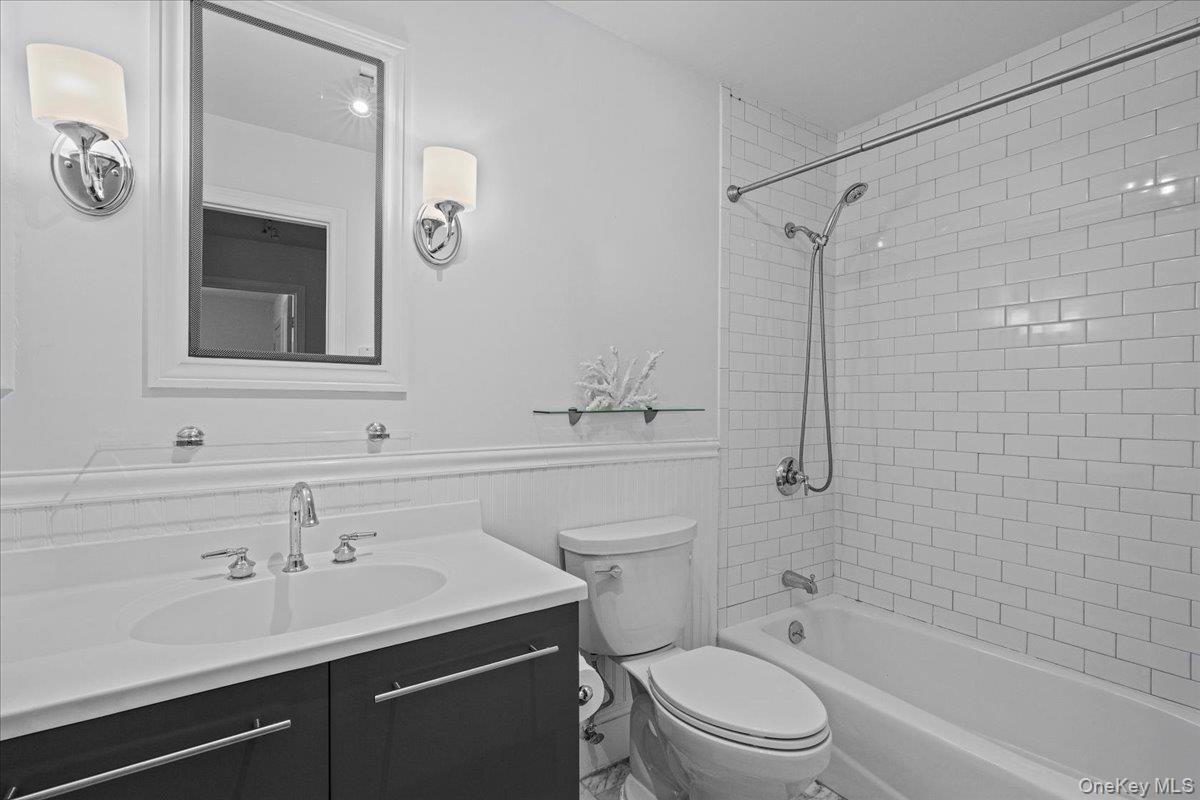 9 Oakwood Avenue Property Photo 24