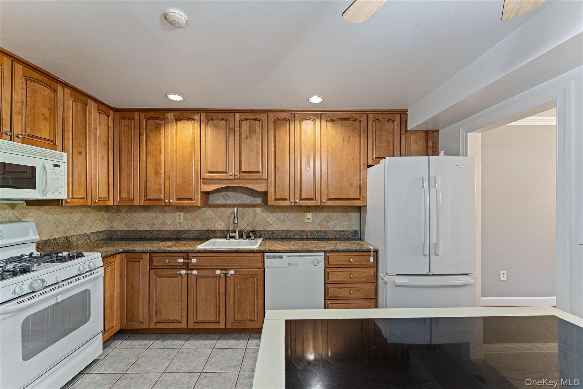 160 N Route 303 4 Property Photo 12
