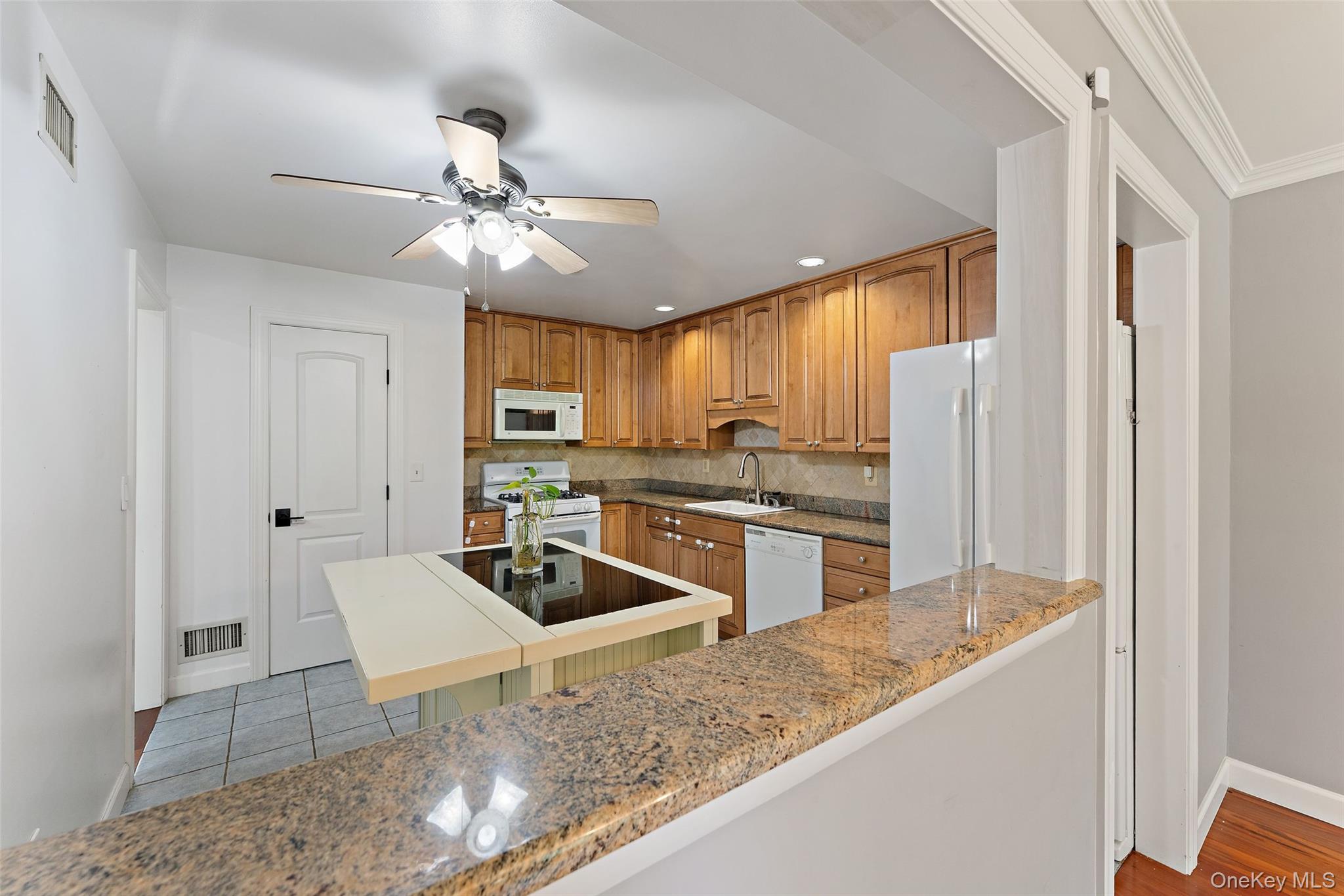 160 N Route 303 4 Property Photo 13