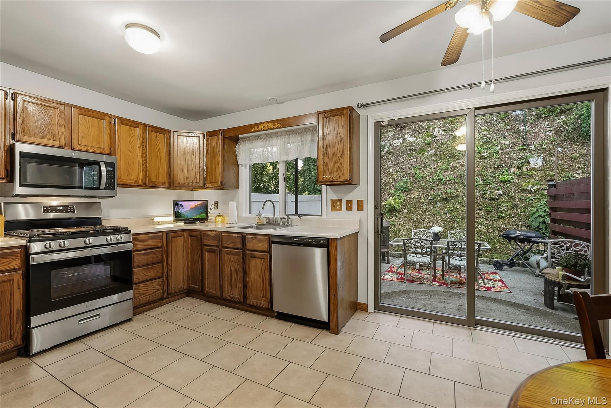 17 Pemart Avenue Property Photo 11