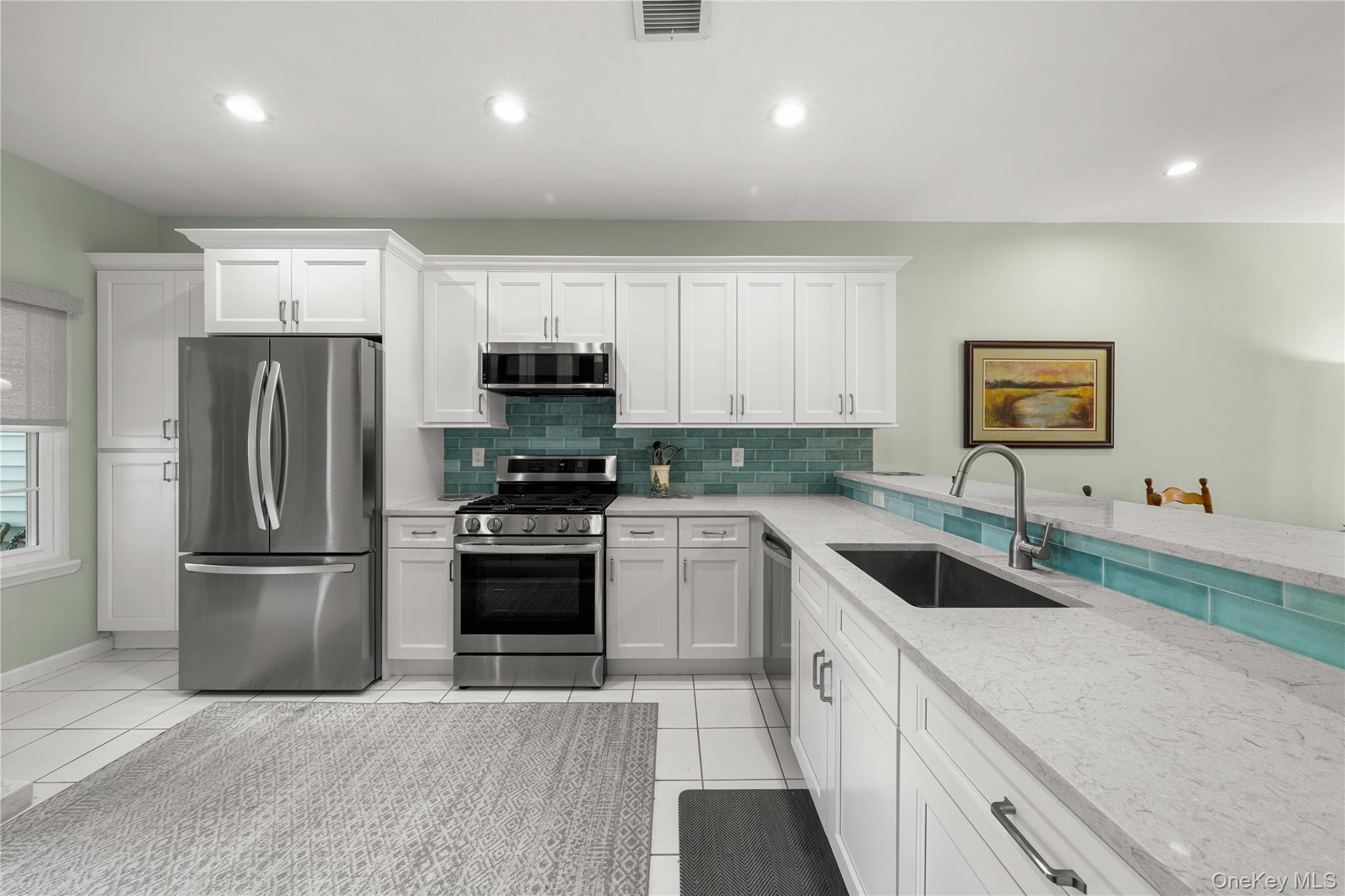 203 Windward Court Property Photo 4