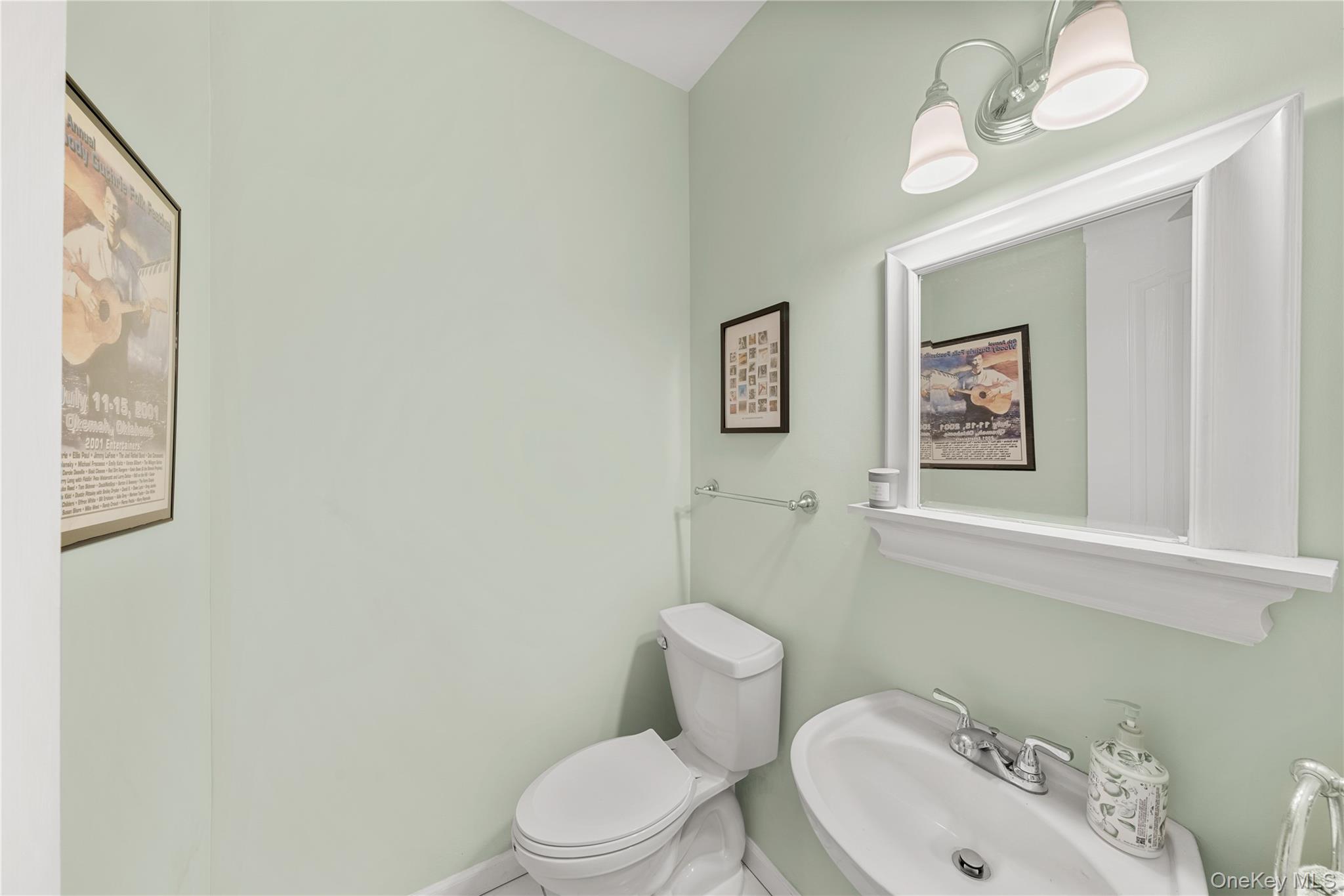 203 Windward Court Property Photo 6