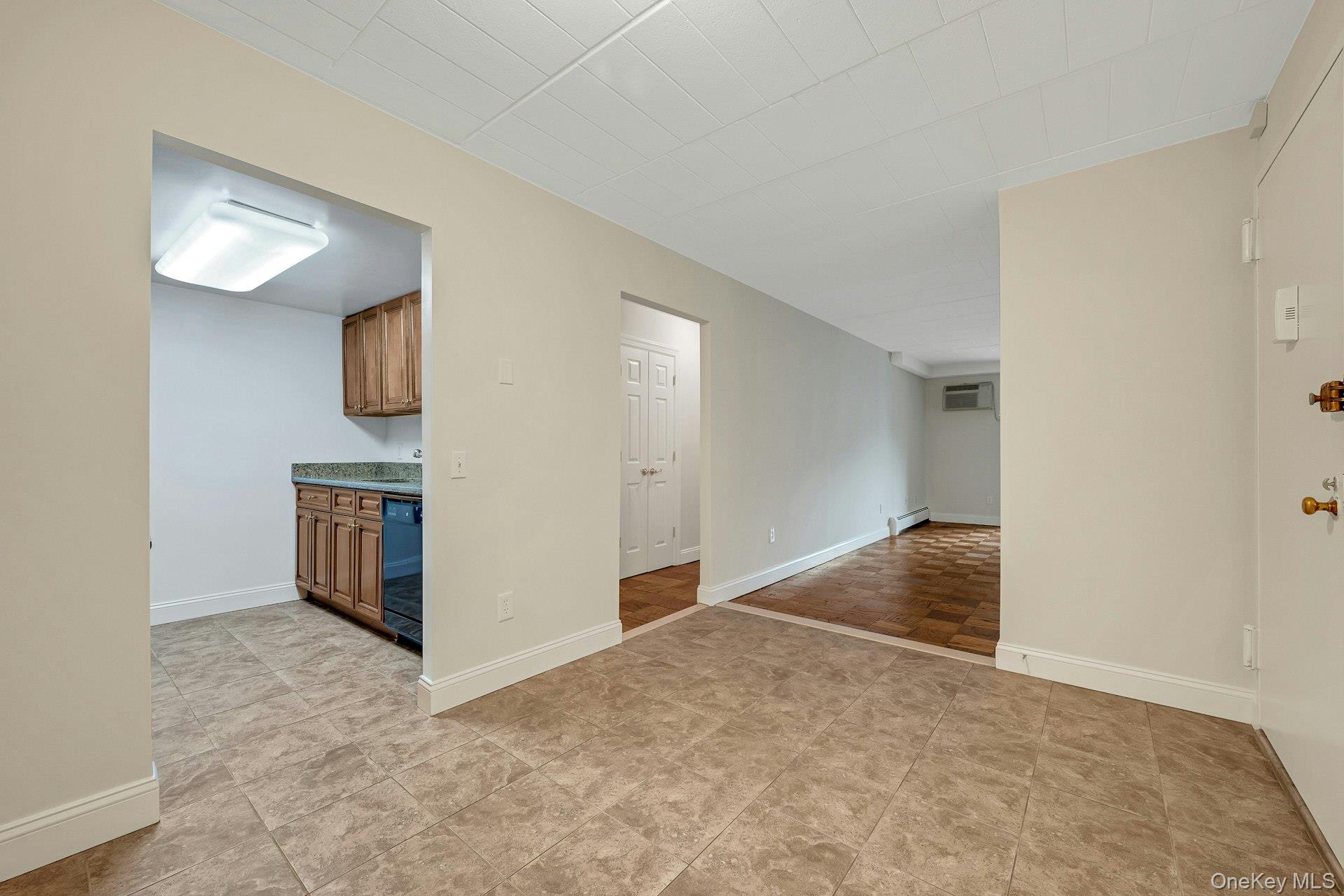 2 Park Avenue 2c Property Photo 4