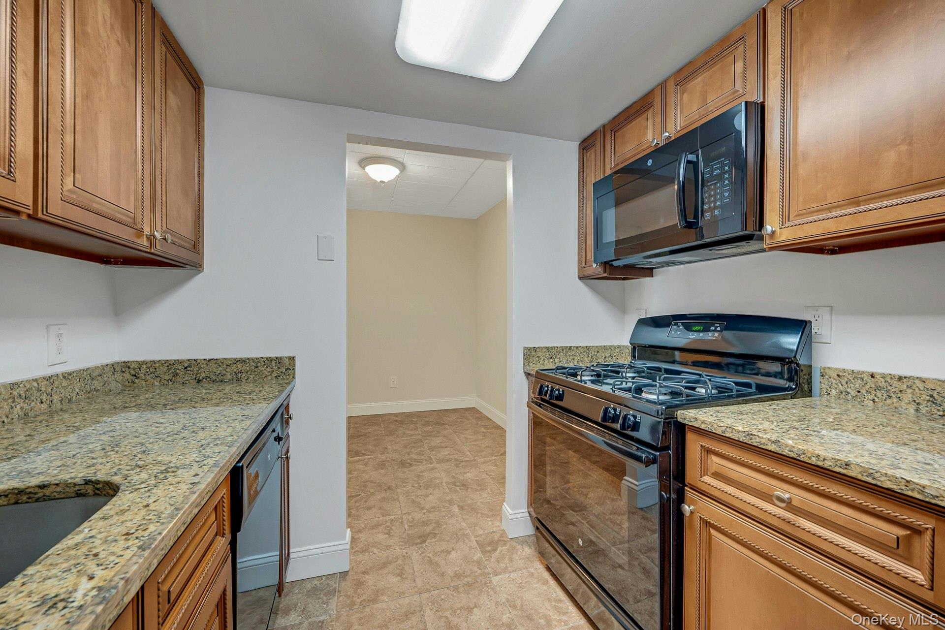 2 Park Avenue 2c Property Photo 6