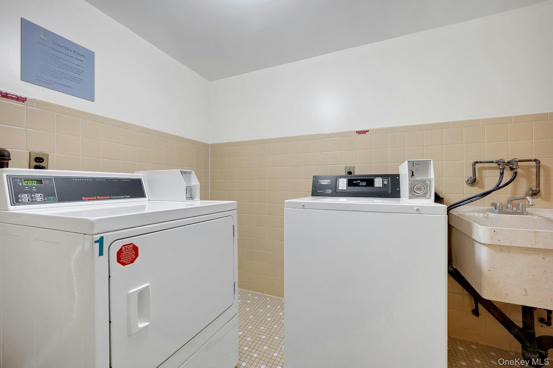 2 Park Avenue 2c Property Photo 18