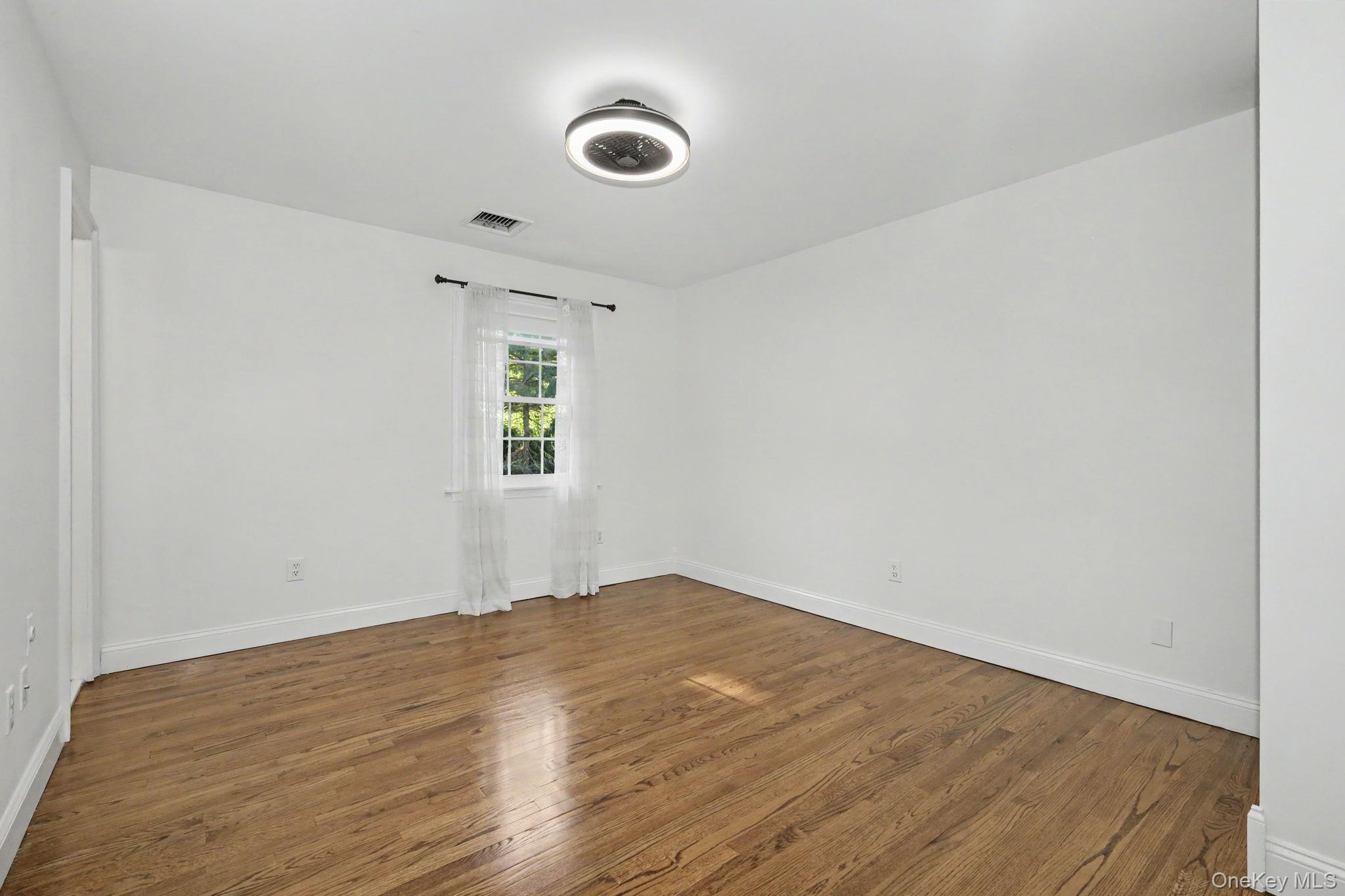 76 Eleanor Drive Property Photo 28
