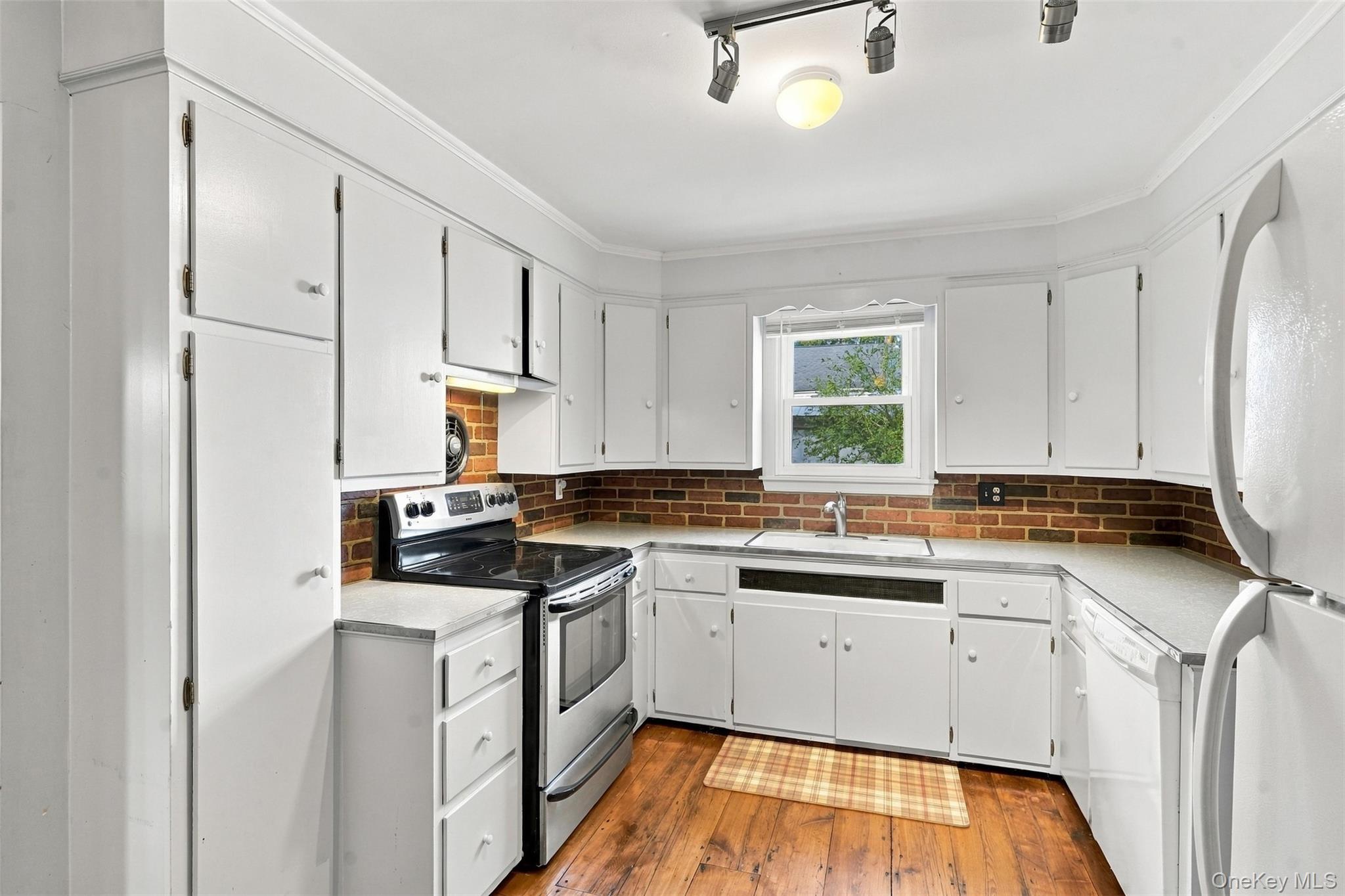 22 Bridge Street Property Photo 25