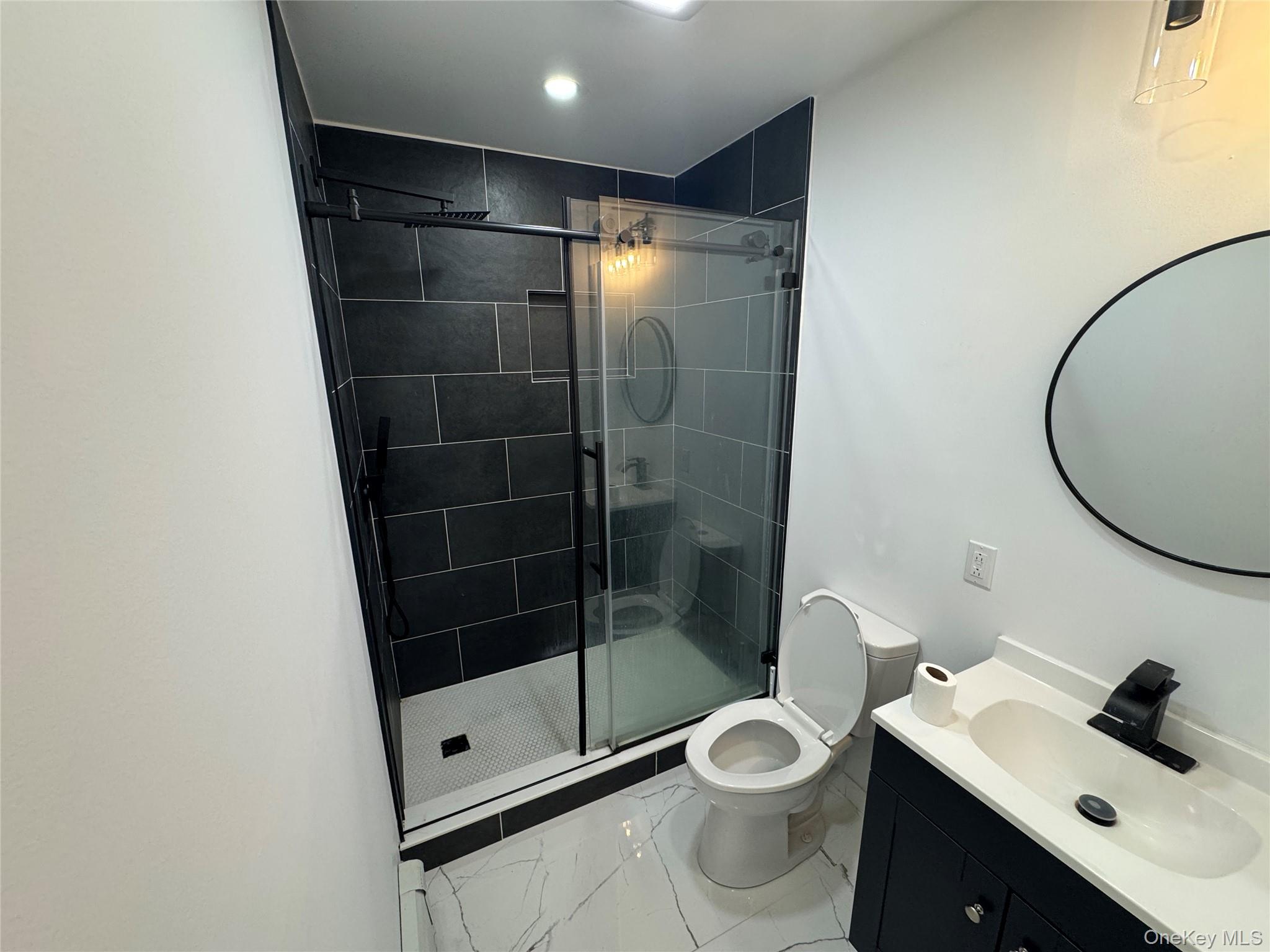 303 Woodbury Road Property Photo 5