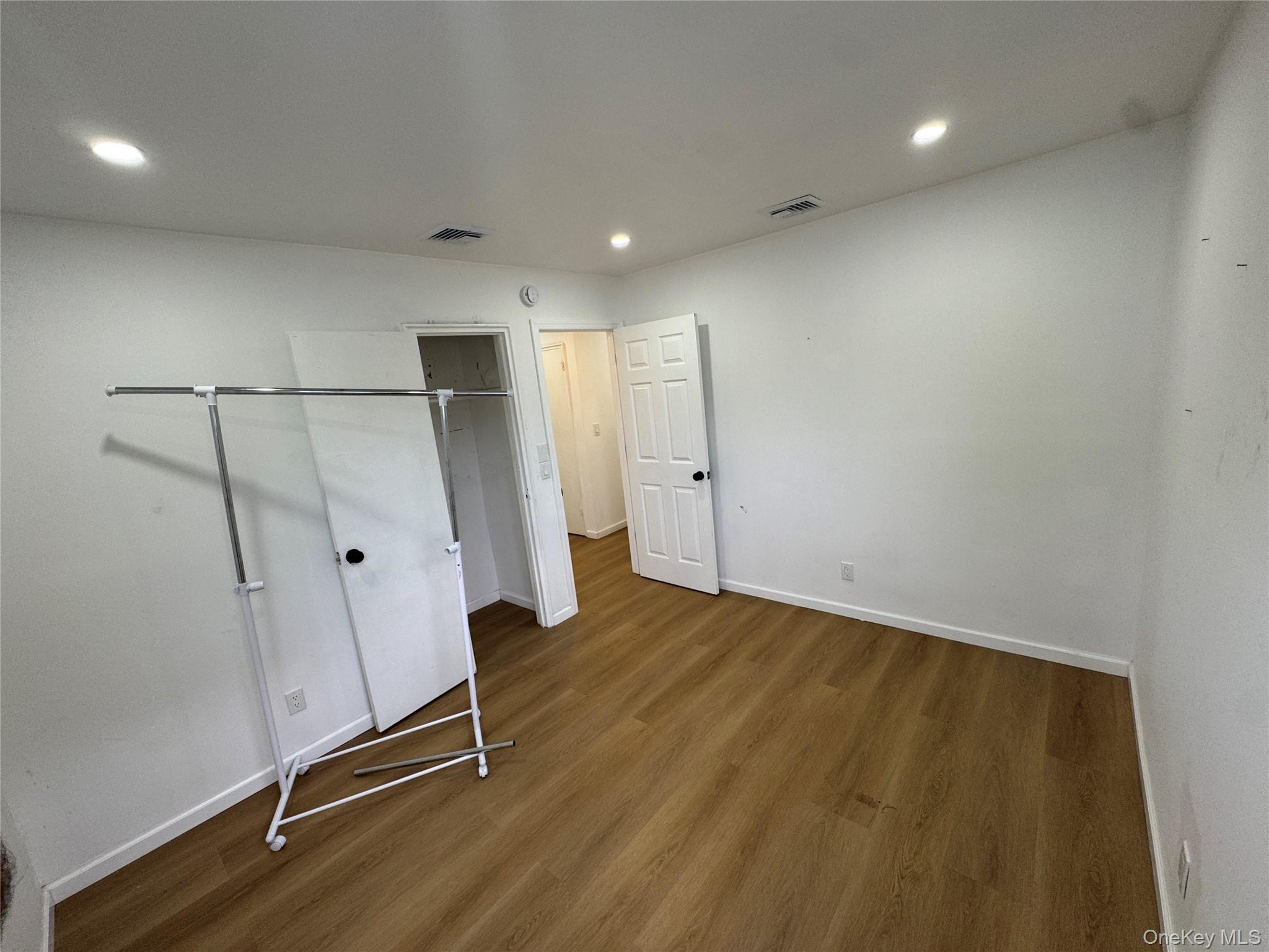 303 Woodbury Road Property Photo 7