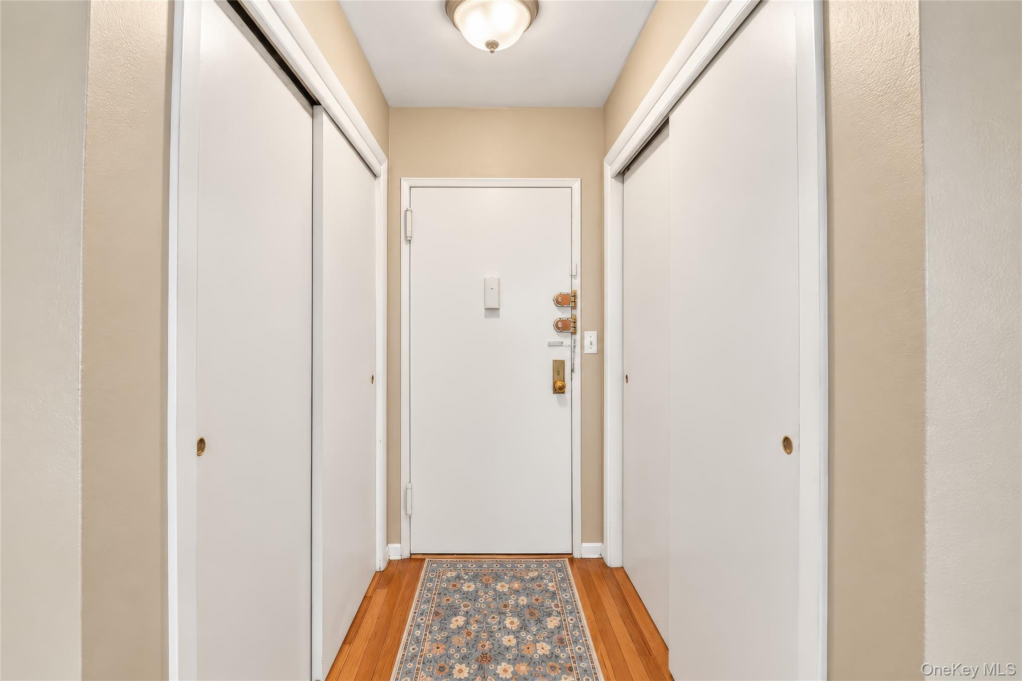 300 N Broadway 4m Property Photo 15